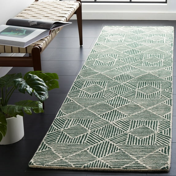 SAFAVIEH Abstract Brock Geometric Runner Rug, Dark Green/Ivory, 2'3" x 14'