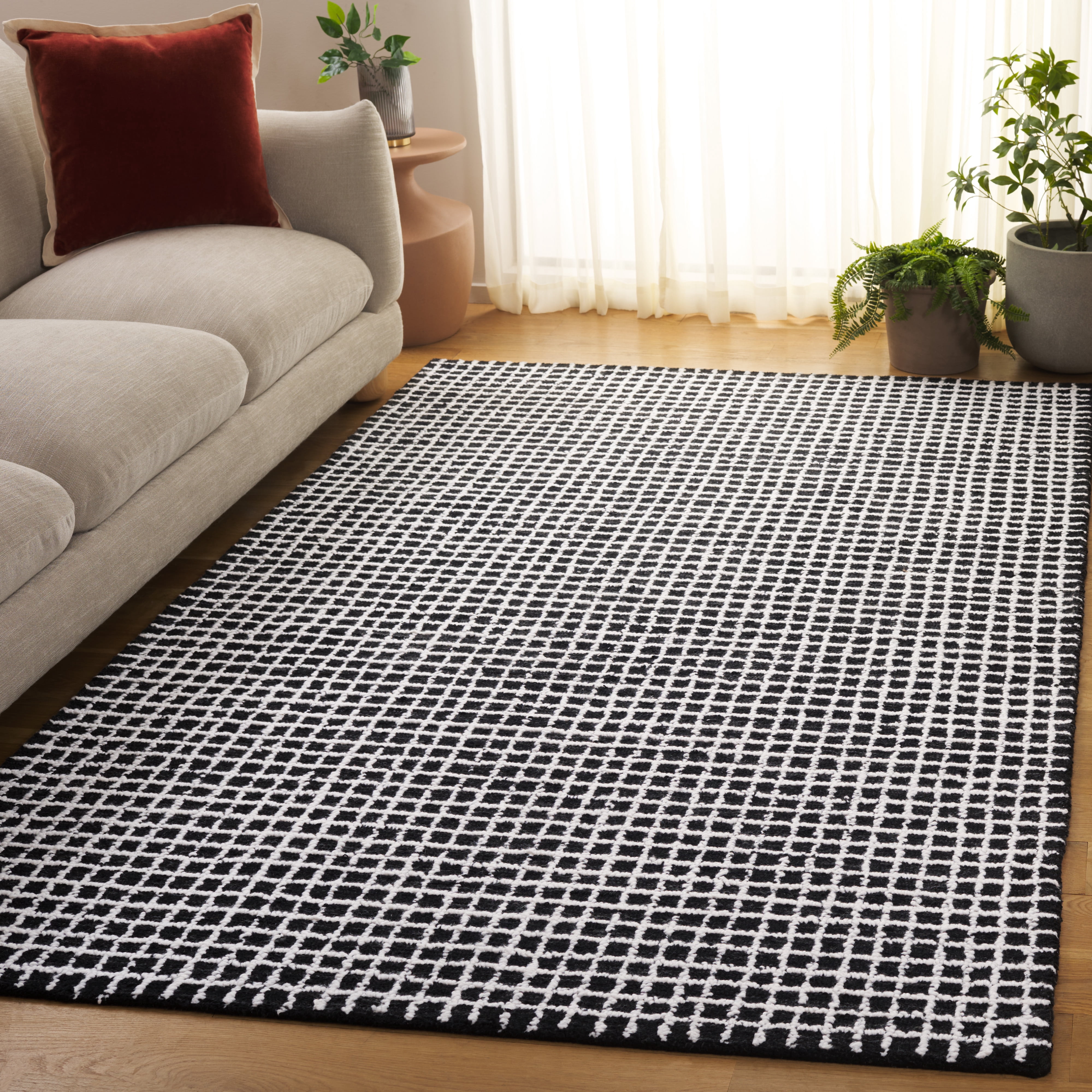 SAFAVIEH Abstract Careen Geometric Area Rug, Ivory/Black, 9' x 12'