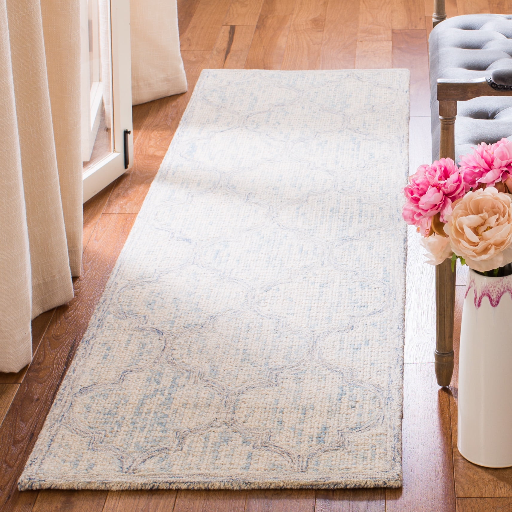 SAFAVIEH Abstract Clarette Geometric Wool Runner Rug, Ivory/Light Blue, 2'3" x 10'