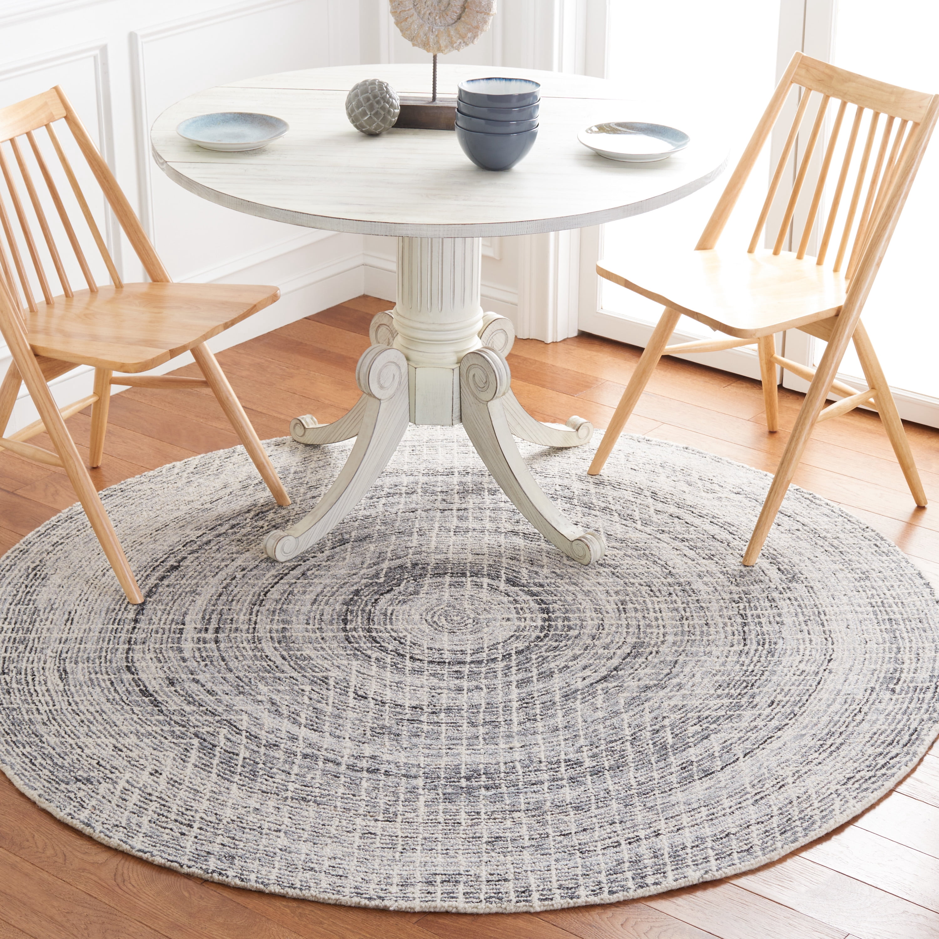 SAFAVIEH Abstract Cleto Abstract Area Rug, Black/Ivory, 6' x 6' Round