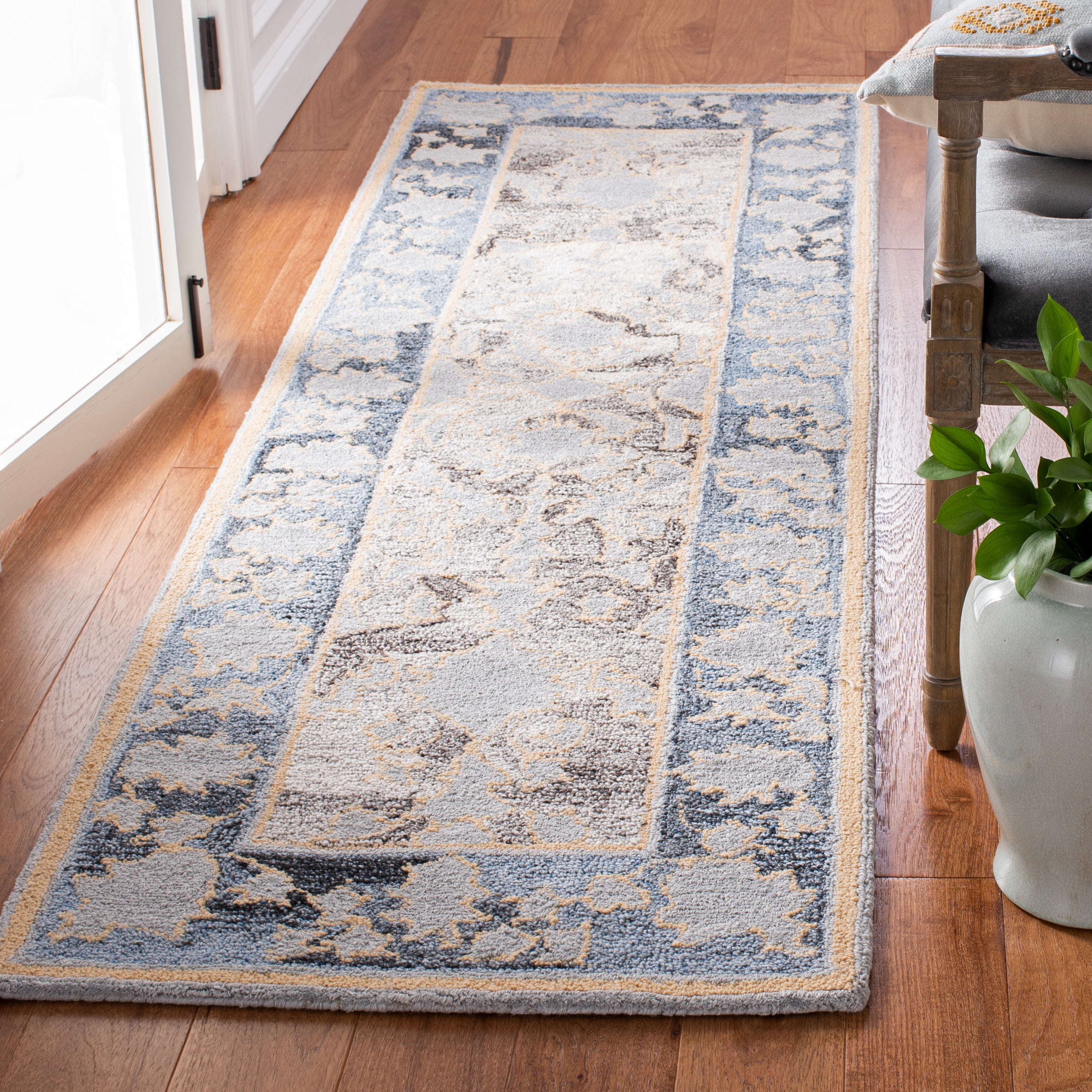 SAFAVIEH Abstract Cynthia Oriental Runner Rug, Beige/Blue, 2'3" x 8'