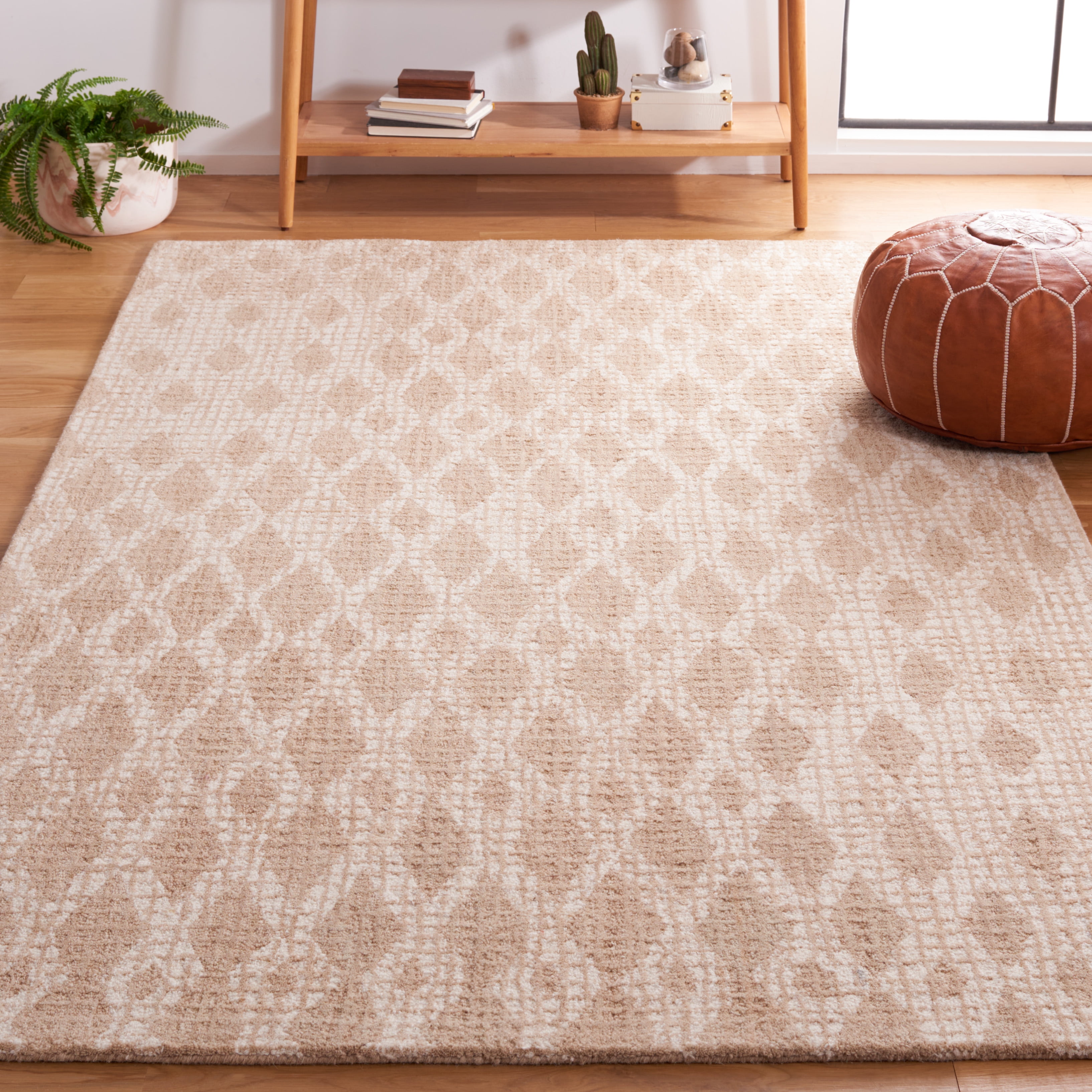 SAFAVIEH Abstract Darian Geometric Diamonds Area Rug, Beige/Ivory, 3' x 5'