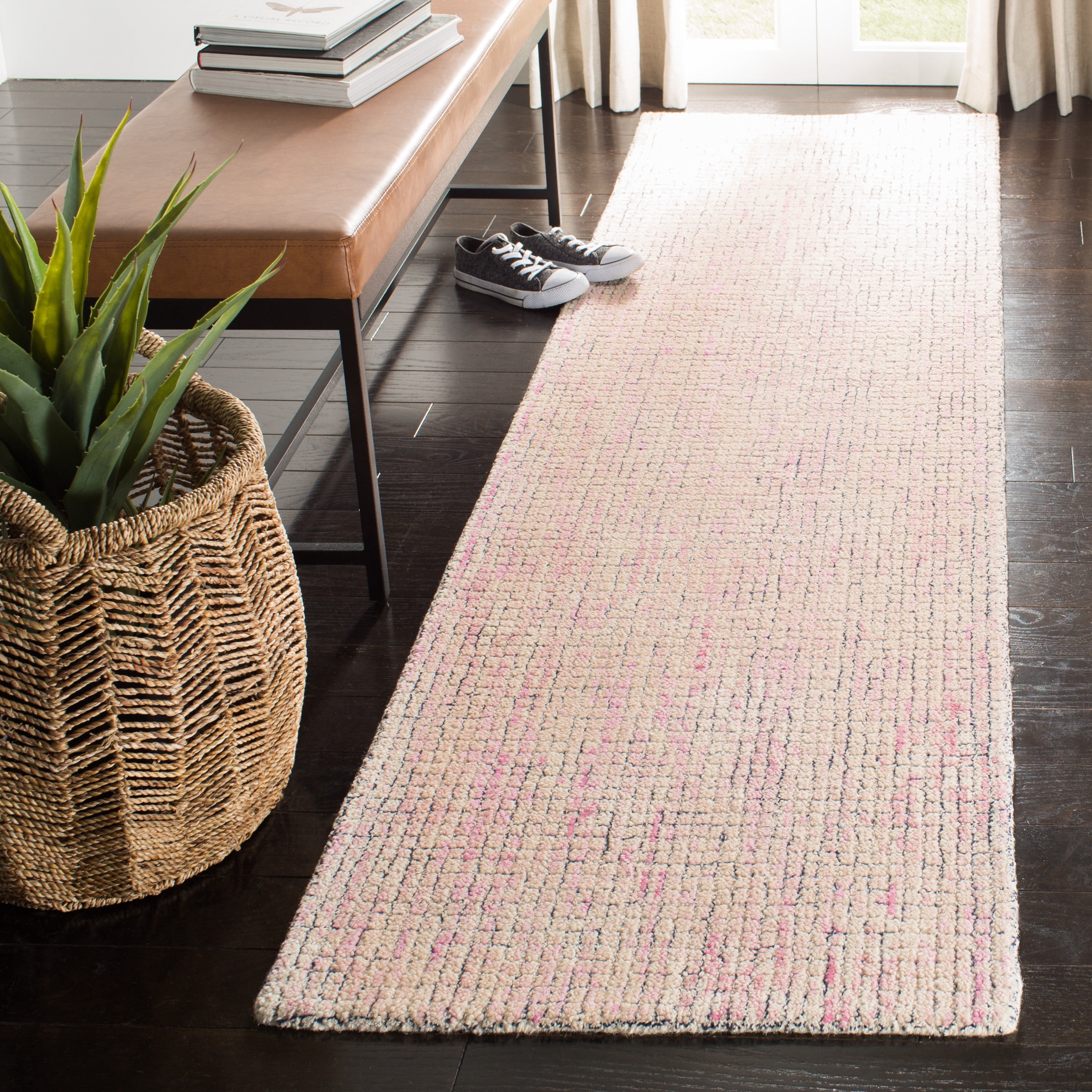 SAFAVIEH Abstract Devyn Geometric Wool Runner Rug, Ivory/Pink, 2'3" x 8'