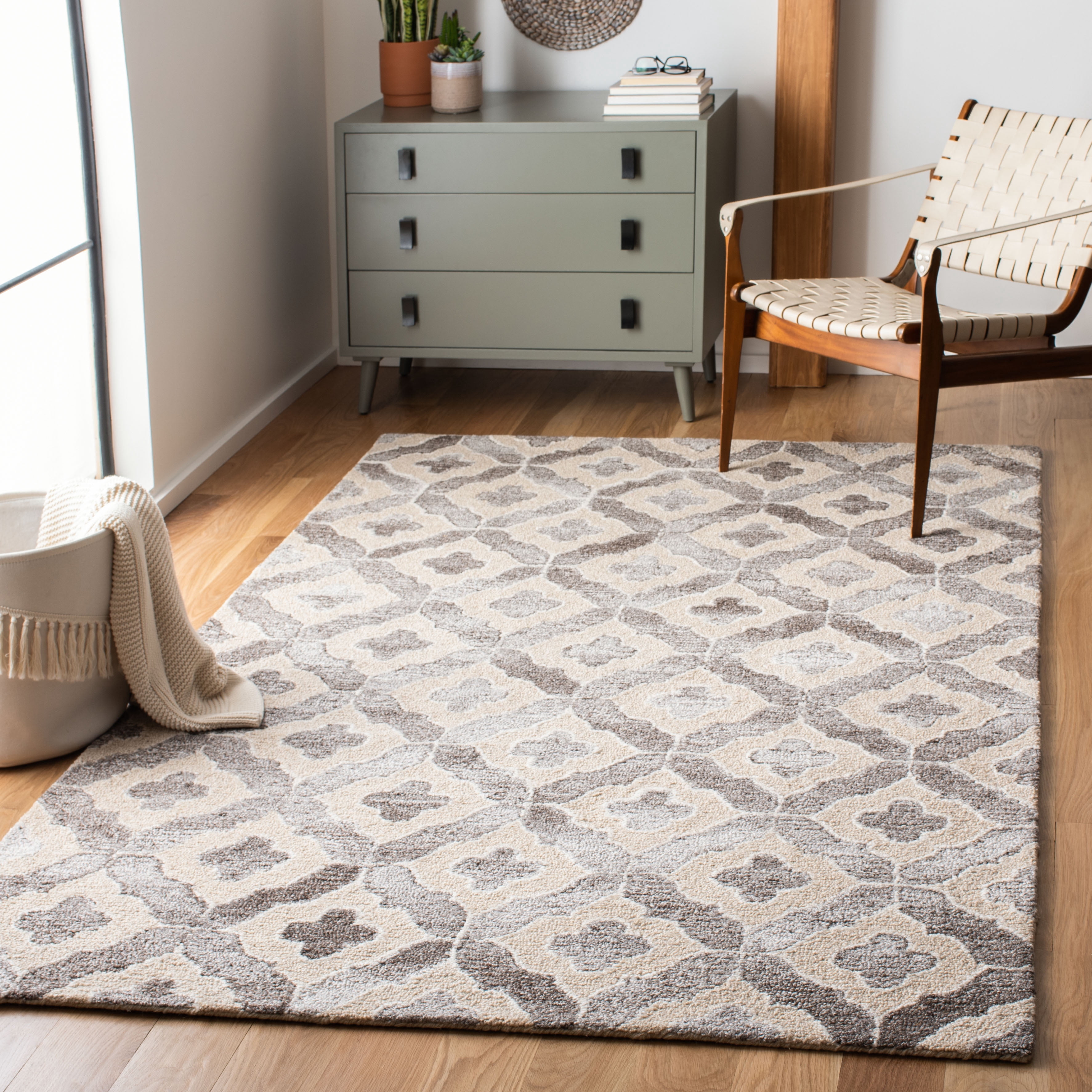 SAFAVIEH Abstract Harlow Trellis Area Rug, Beige/Grey, 4' x 6'