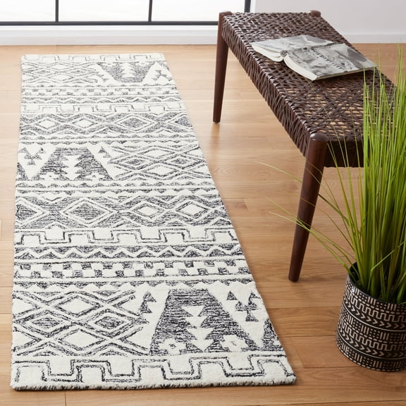 SAFAVIEH Abstract Jacinda Geometric Wool Runner Rug, Ivory/Black, 2'3" x 8'