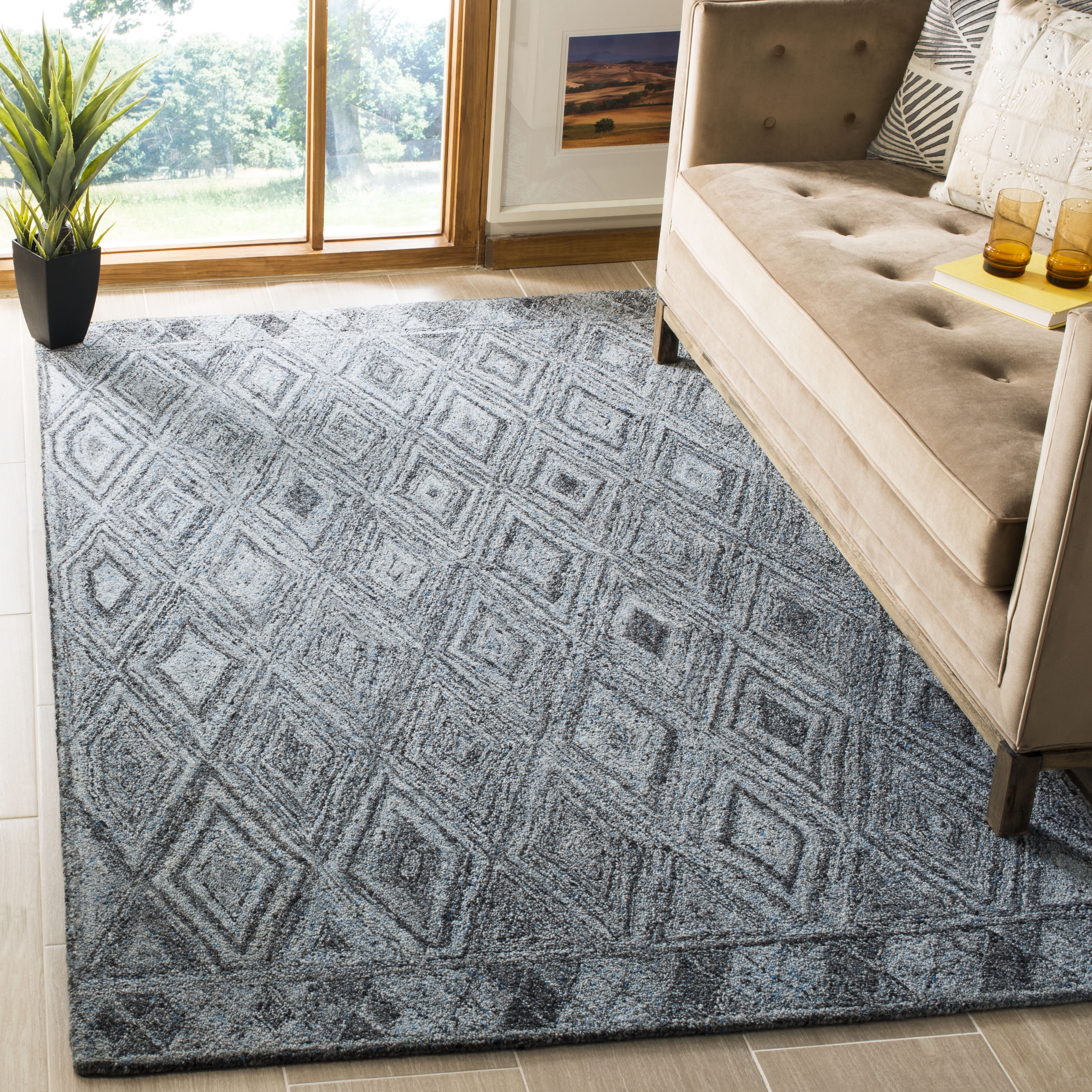 4' x 6' Blue and Black Abstract Tufted Wool Area Rug