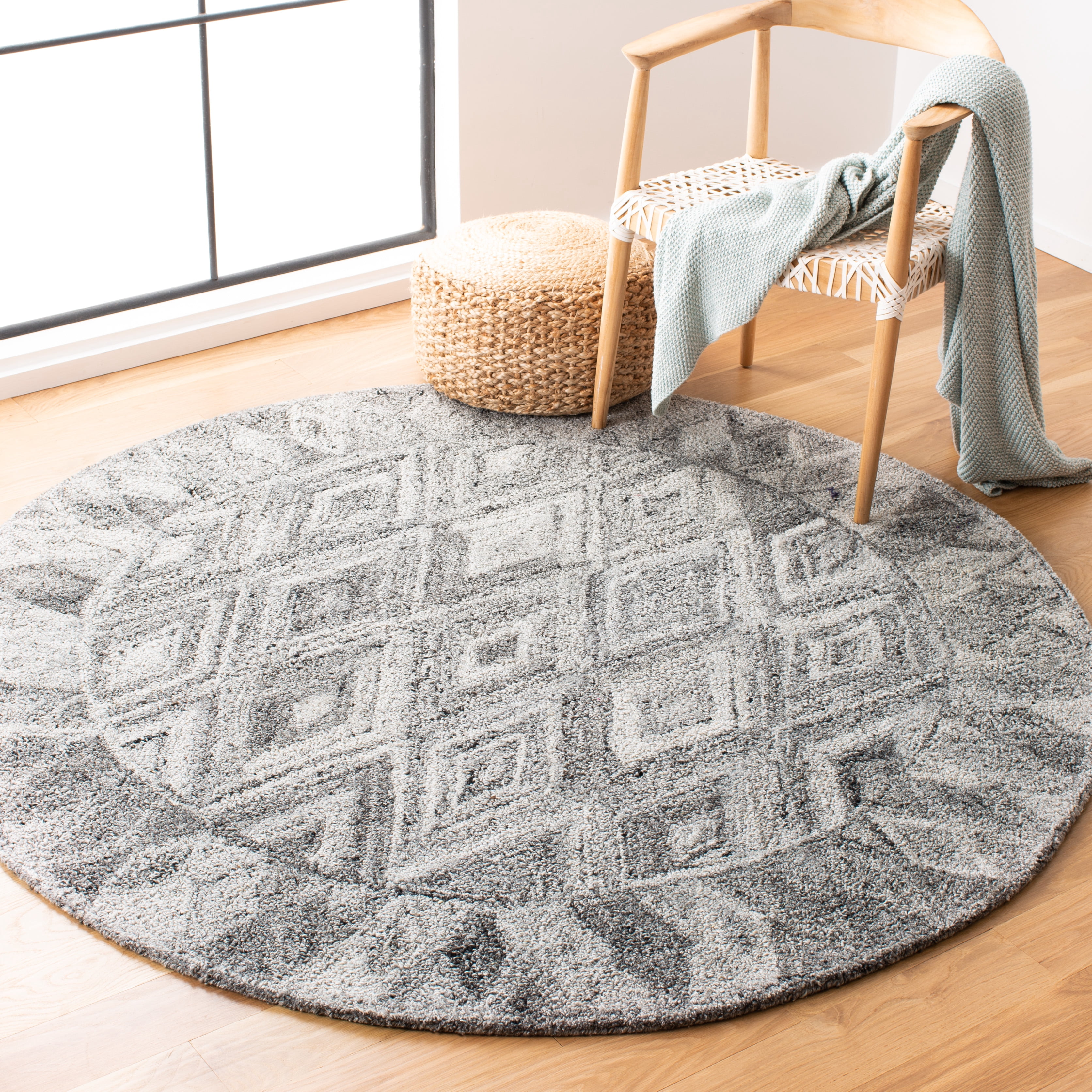 SAFAVIEH Abstract Keigh Geometric Area Rug, Gray/Black, 6' x 6' Round