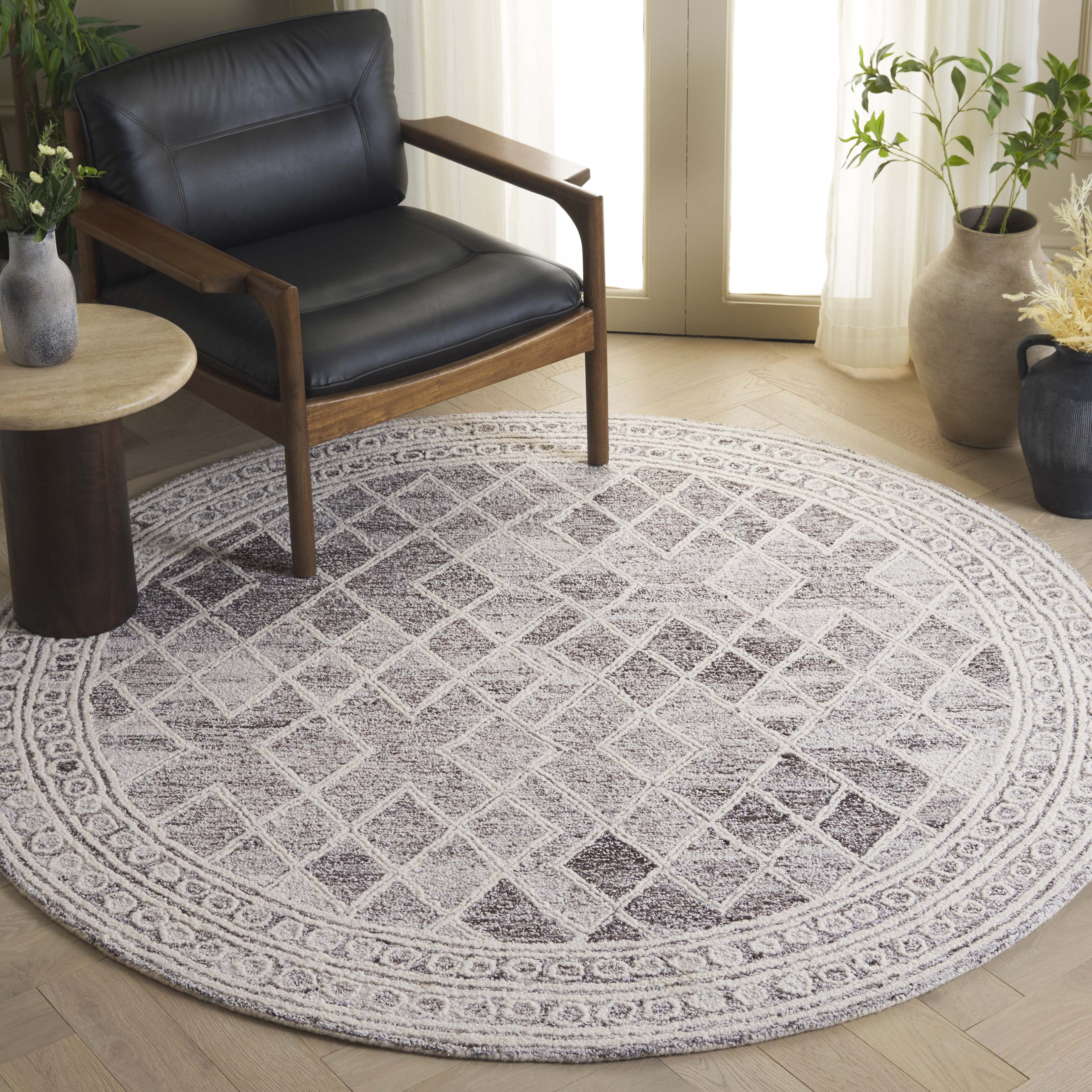 SAFAVIEH Abstract Malcolm Trellis Area Rug, Ivory/Gray, 6' x 6' Round