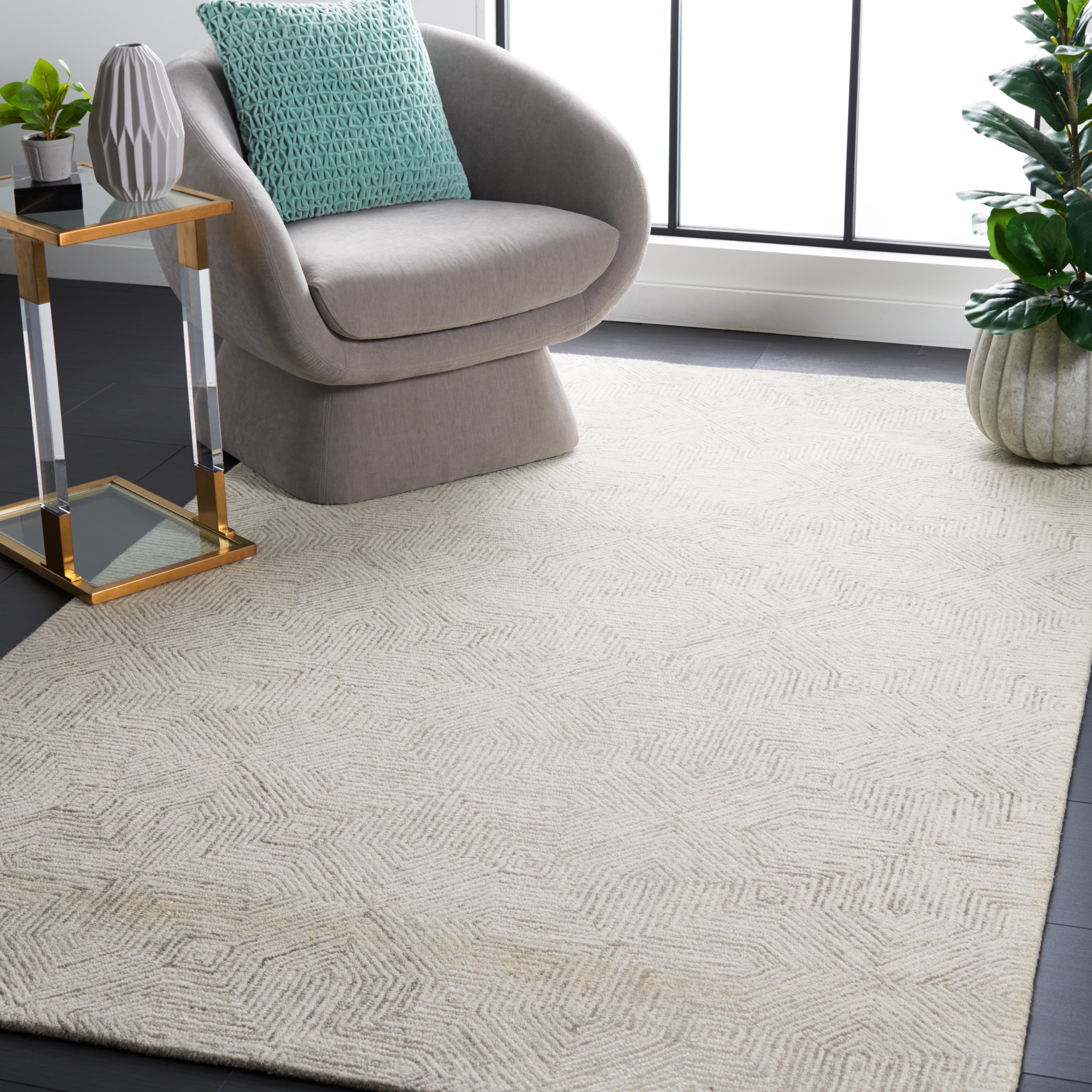 SAFAVIEH Abstract Malvina Geometric Area Rug, Gray/Ivory, 6' x 9'