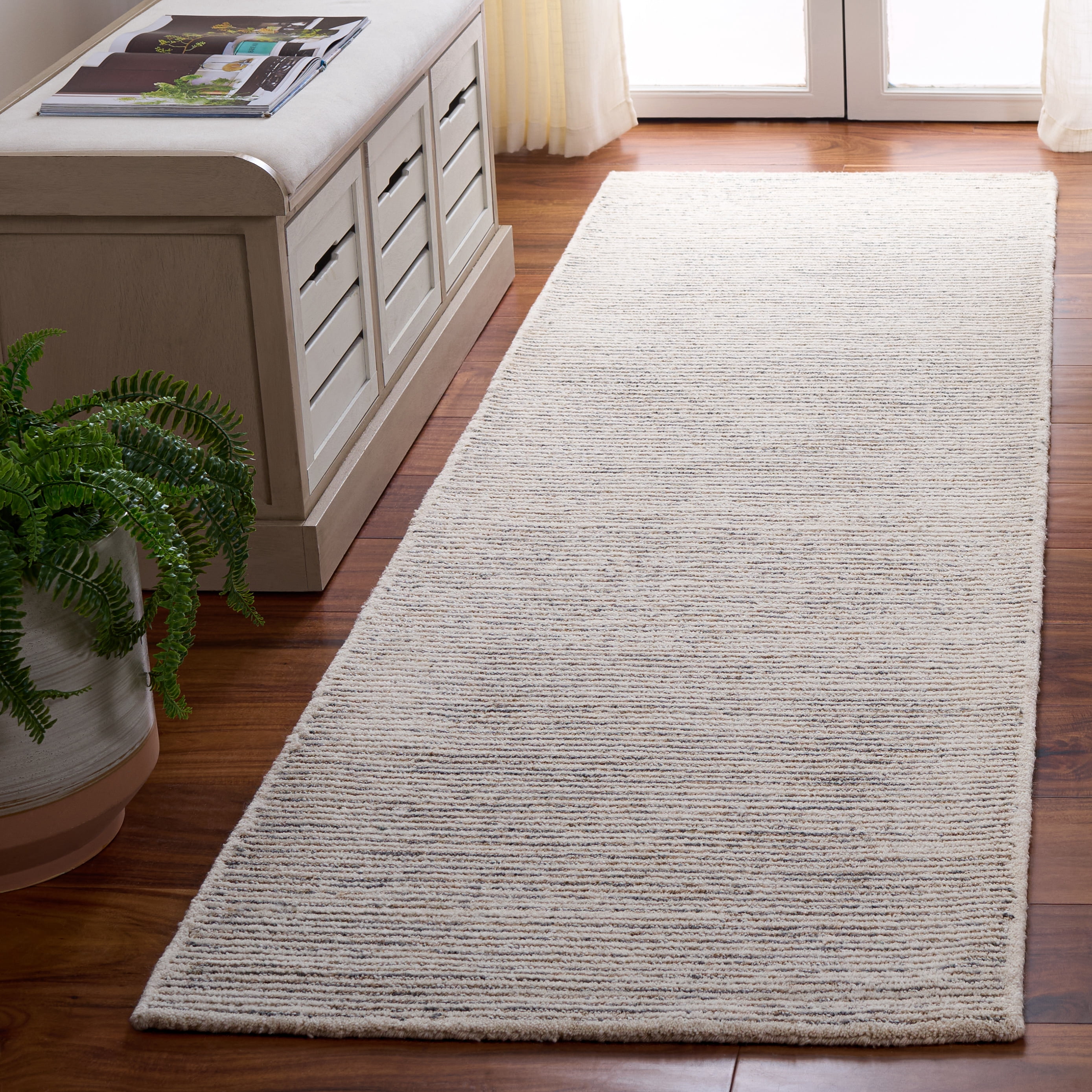 SAFAVIEH Abstract Rumen Solid Color Runner Rug, Silver/Taupe, 2'3" x 8'