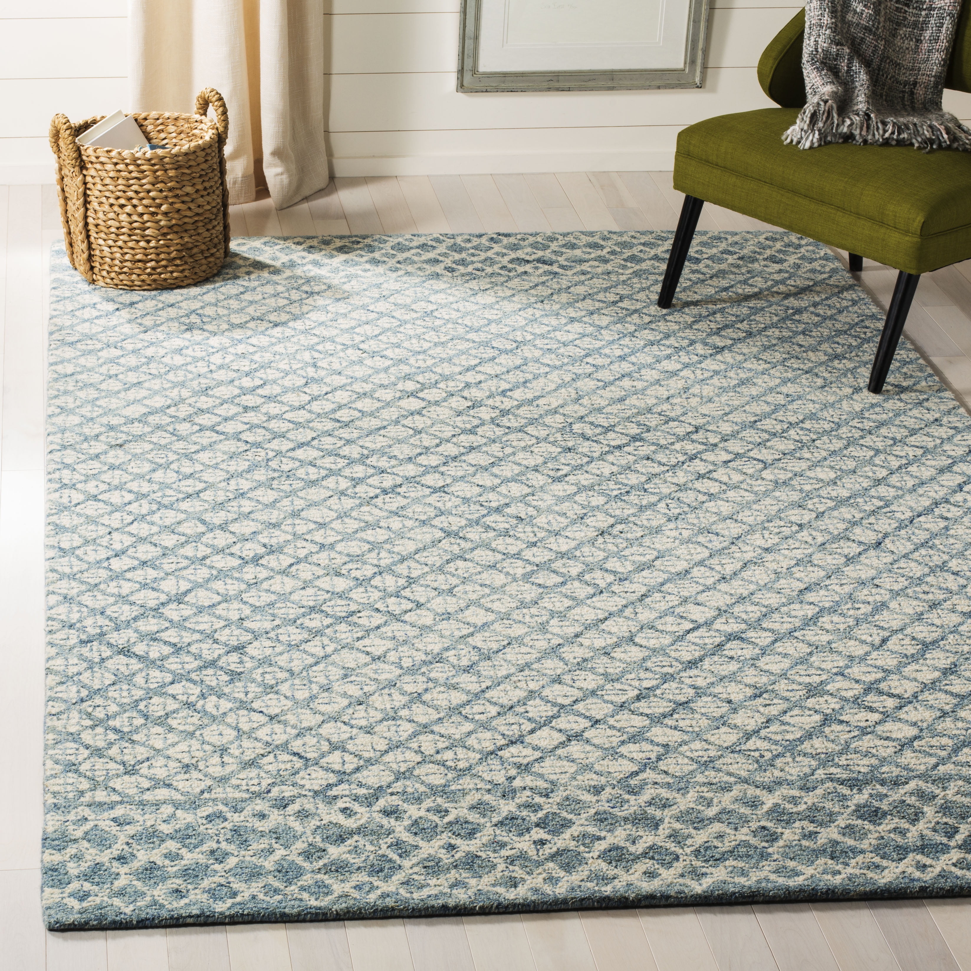 Blue and Ivory Tufted Wool 8' x 10' Area Rug