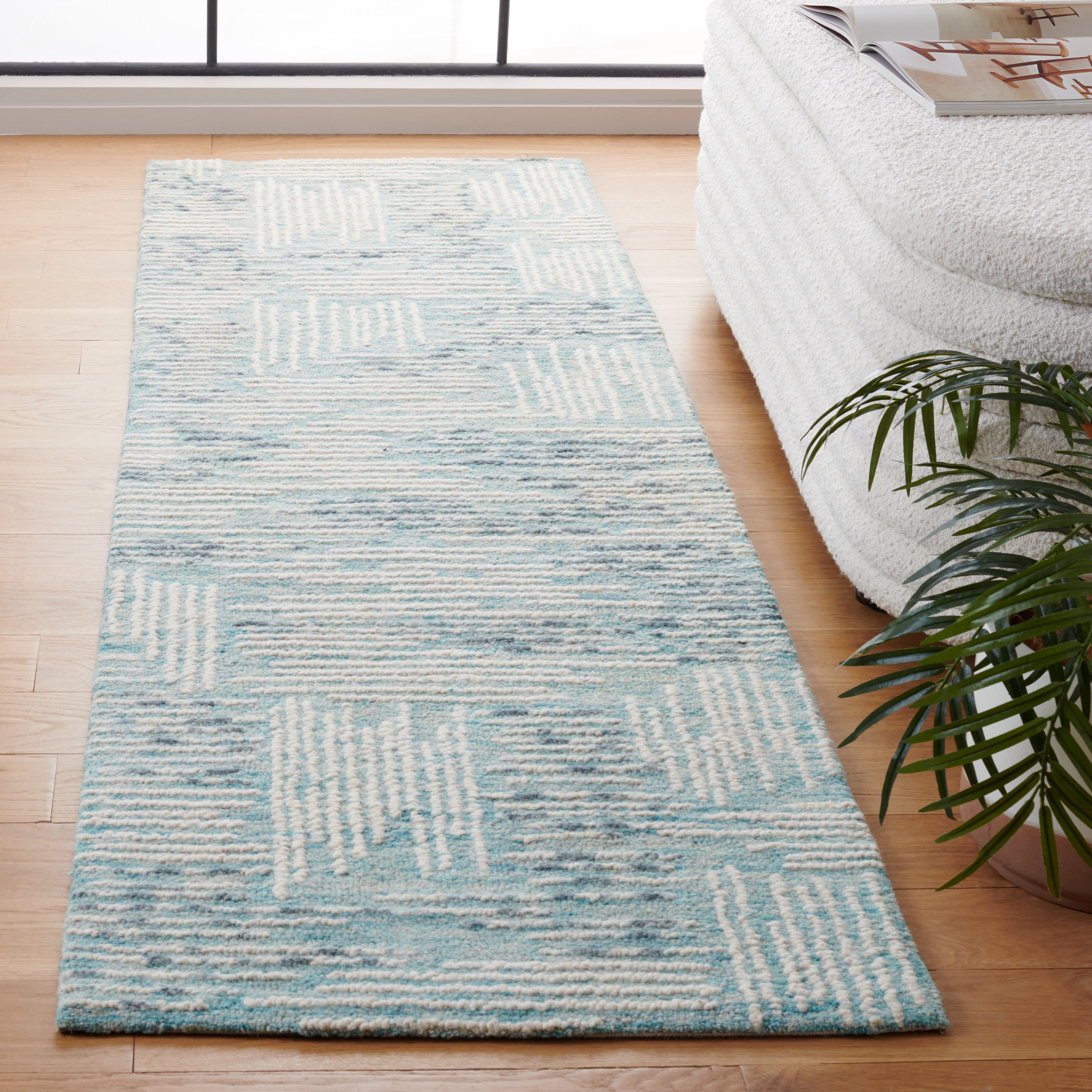 SAFAVIEH Abstract Salma Striped Geometric Runner Rug, Blue/Ivory, 2'3" x 8'
