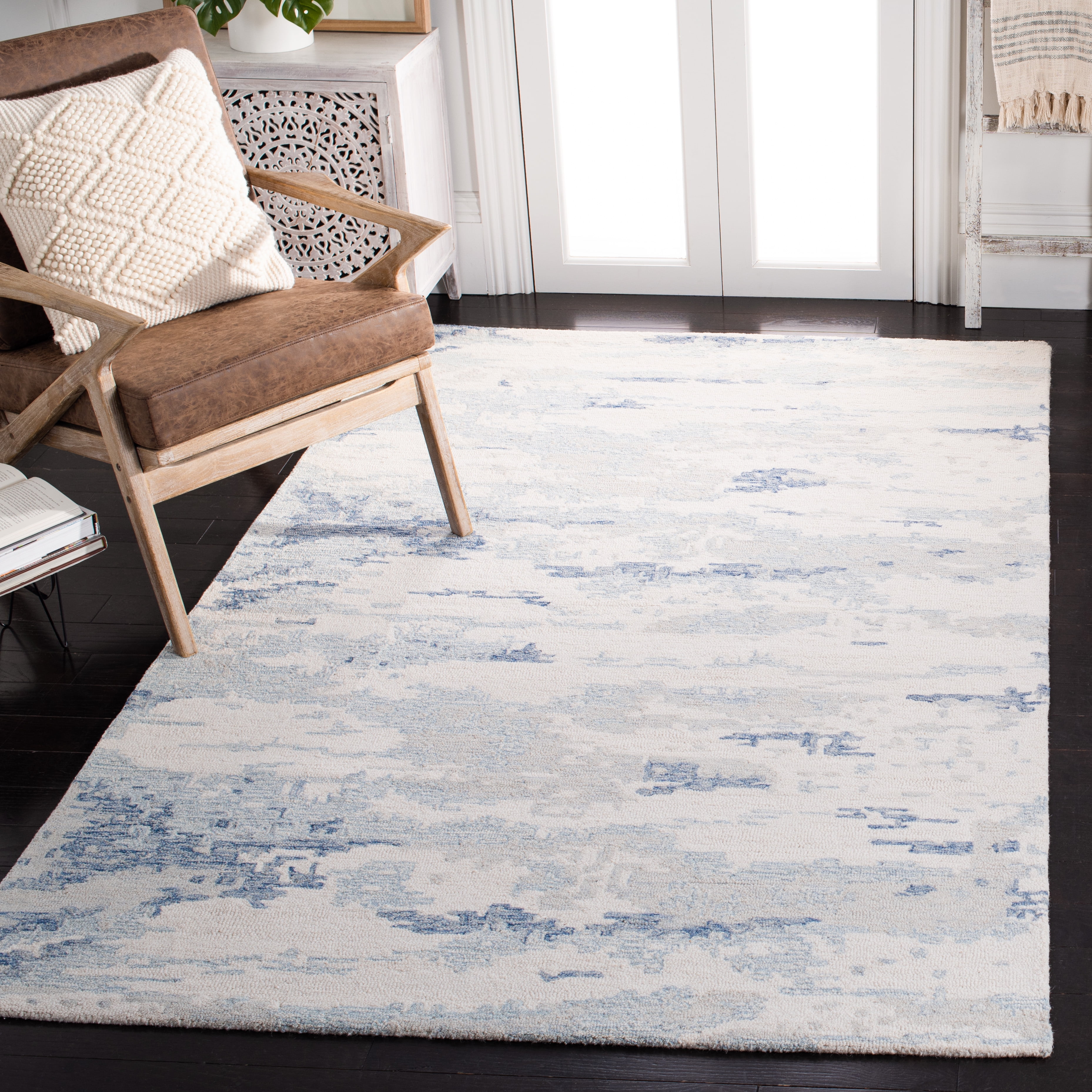 SAFAVIEH Abstract Seachlann Abstract Wool Area Rug, Ivory/Blue, 2'3" x 4'