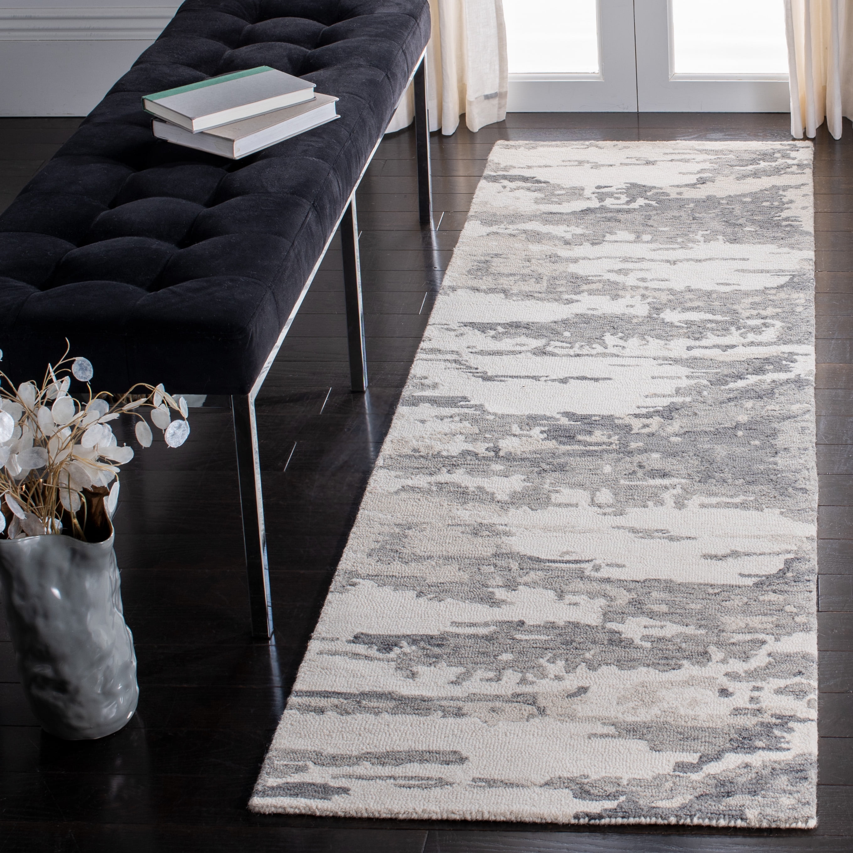 SAFAVIEH Abstract Seachlann Abstract Wool Runner Rug, Charcoal/Ivory, 2'3" x 10'