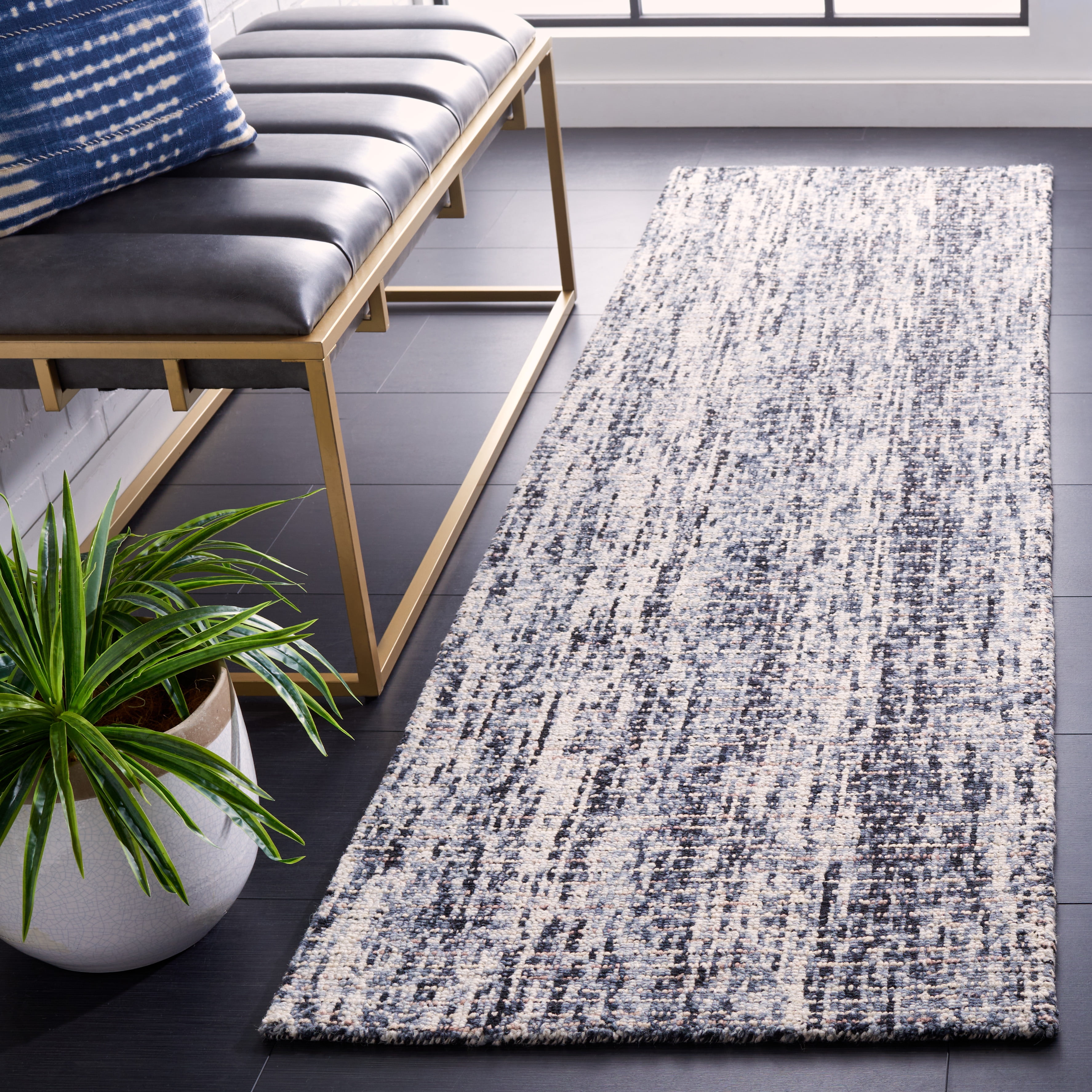 SAFAVIEH Abstract Signe Abstract Runner Rug, Black/Beige, 2'3" x 8'