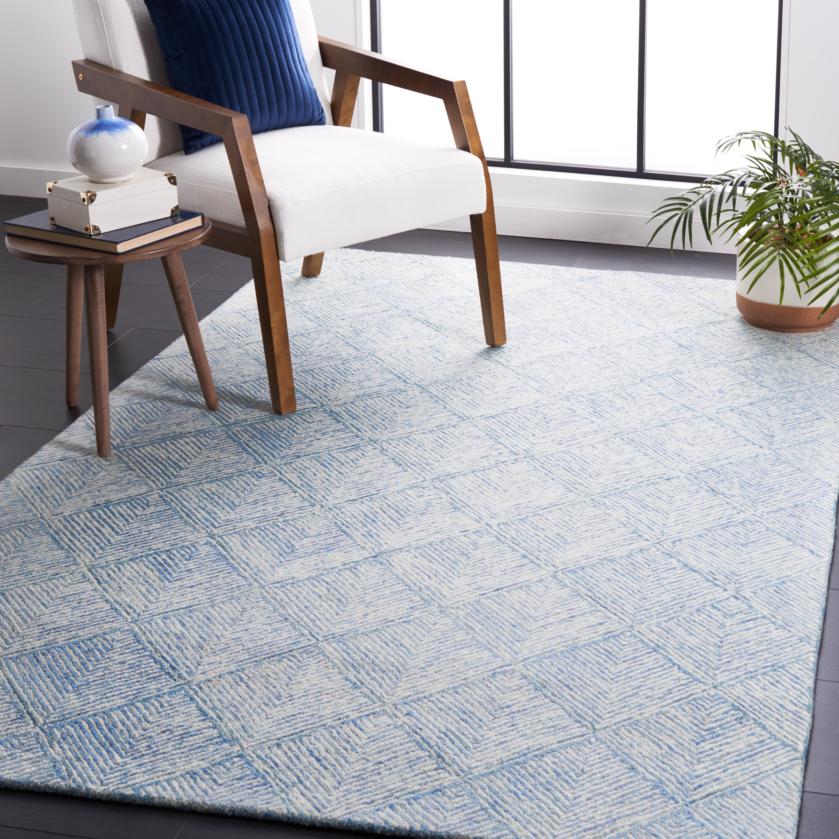 SAFAVIEH Abstract Trent Geometric Area Rug, Blue/Ivory, 6' x 6' Square