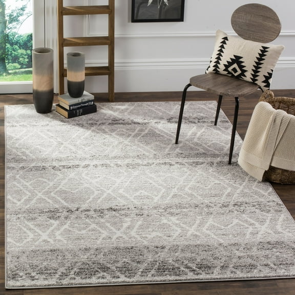 SAFAVIEH Adirondack Gorgi Geometric Faded Area Rug, Silver/Ivory, 3' x 5'