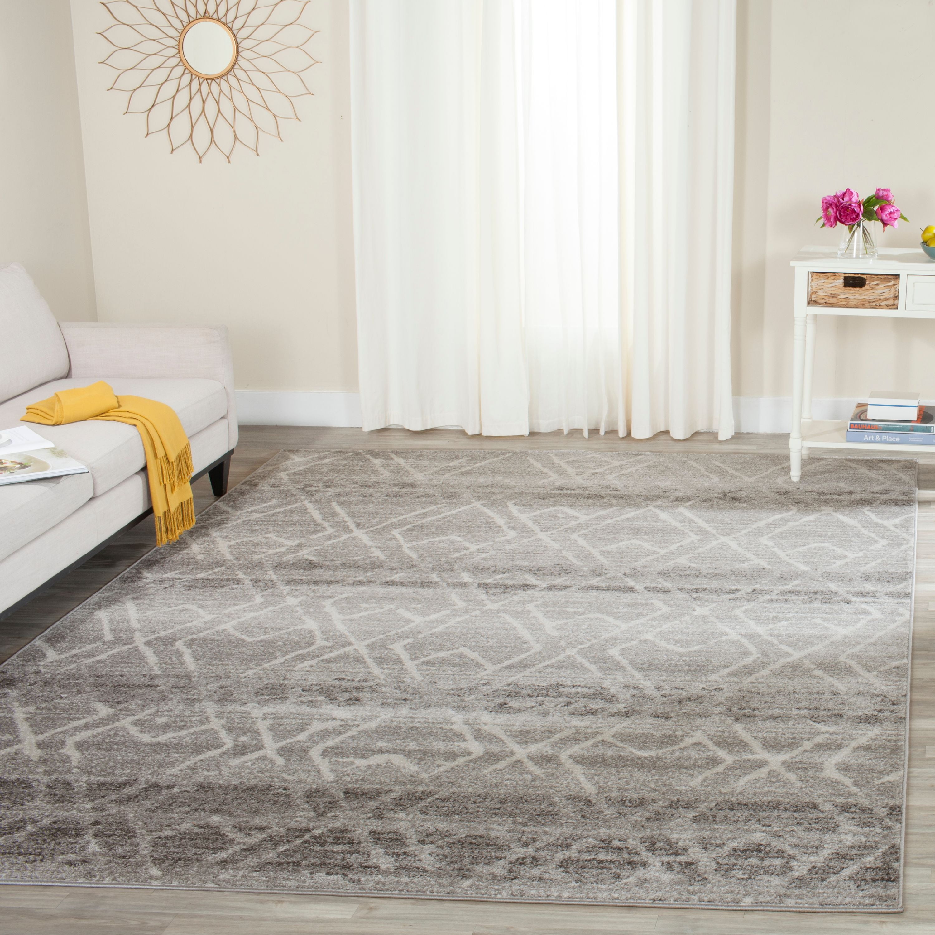 SAFAVIEH Adirondack Geometric Faded Area Rug, Silver/Ivory, 8' x