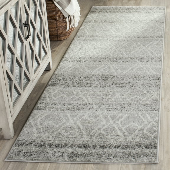 SAFAVIEH Adirondack Gorgi Geometric Faded Runner Rug, Silver/Ivory, 2'6" x 8'