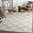 thumbnail image 1 of SAFAVIEH Adirondack Grayson Geometric Diamonds Area Rug, Ivory/Silver, 2'6" x 4', 1 of 6