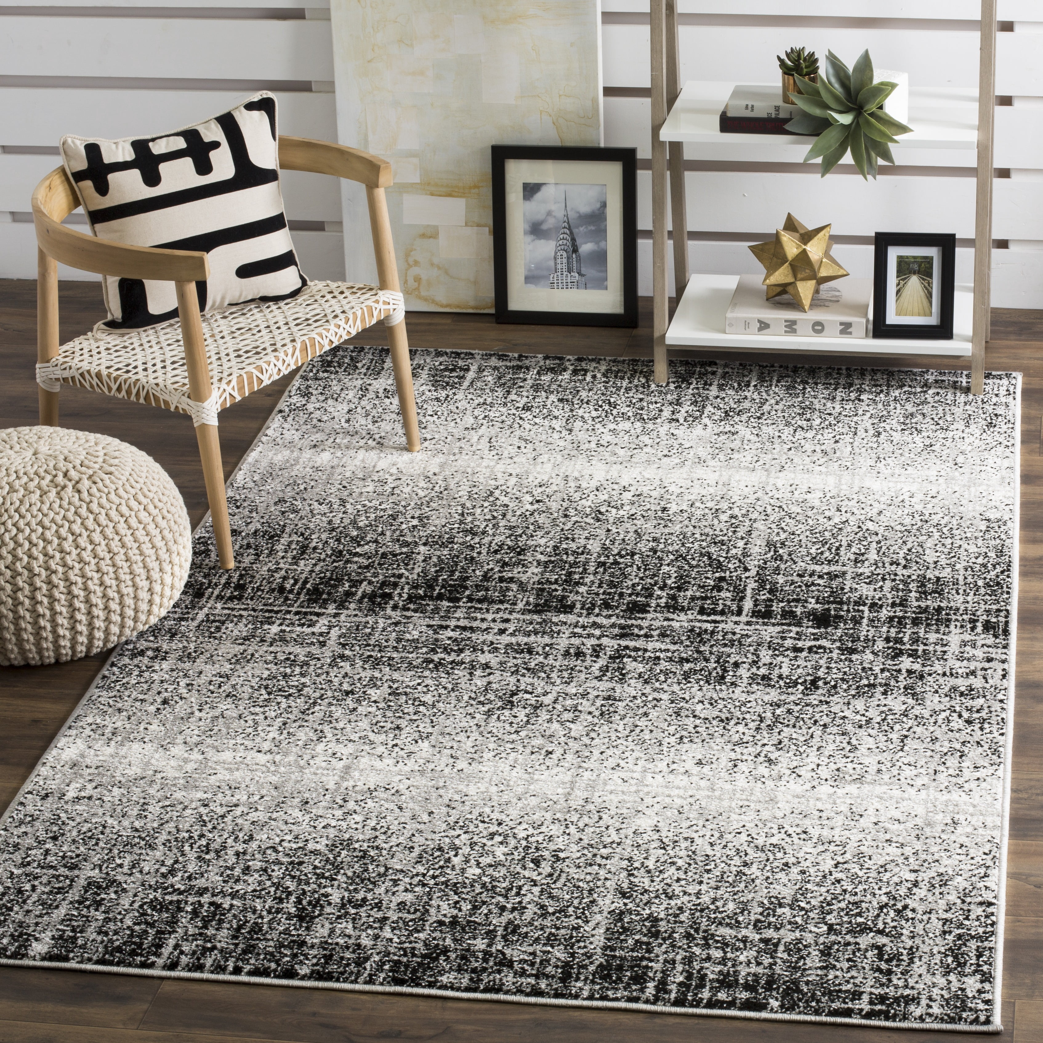 Safavieh Adirondack Kiersten Abstract Area Rug, Silver/Black, 5'1" x 7'6"