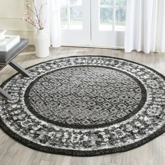 SAFAVIEH Adirondack Royston Traditional Area Rug, Black/Silver, 6' x 6' Round