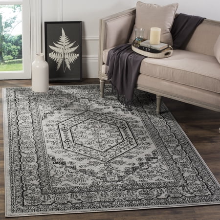 Safavieh Adirondack Xavier Oriental Area Rug, Silver/Black, 5'1" x 7'6"