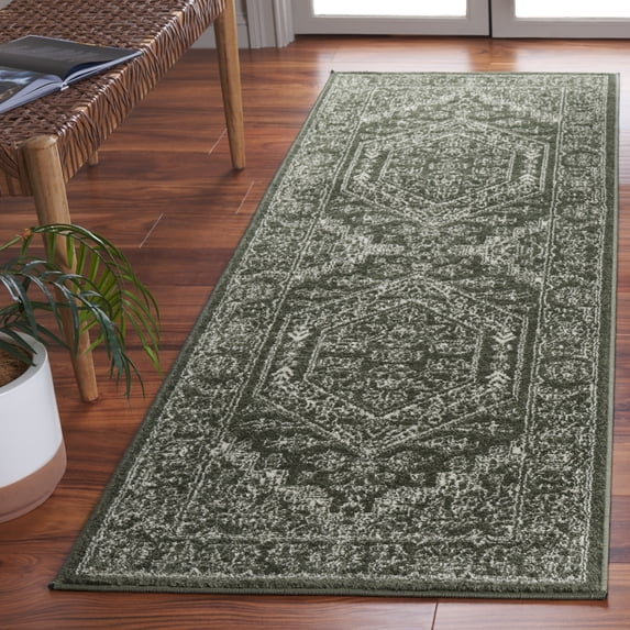Safavieh Adirondack Xavier Oriental Runner Rug, Dark Green/Ivory, 2'6" x 8'