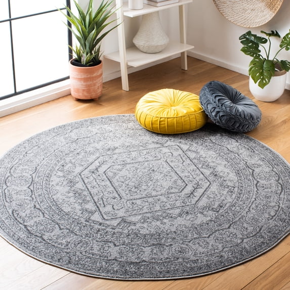 Safavieh Adirondack Xavier Oriental Area Rug, Light Gray/Dark Gray, 4' x 4' Round