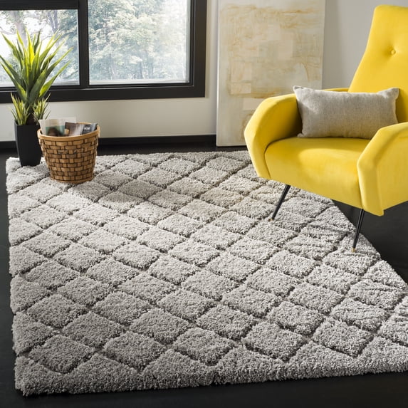 SAFAVIEH Adriana Anwar Geometric Shag Area Rug, Light Gray, 5'1" x 7'6"