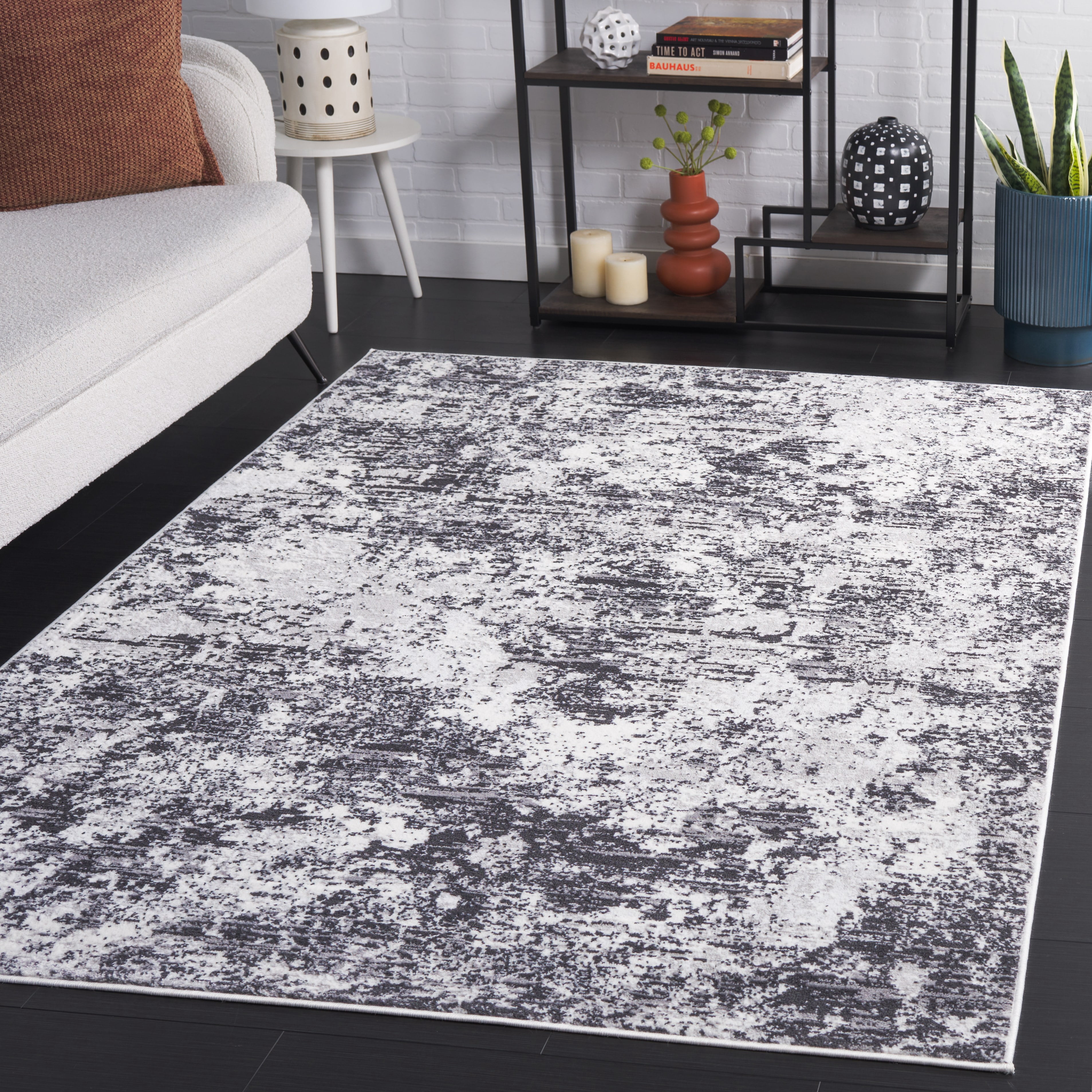 SAFAVIEH Amelia Alastar Abstract Distressed Area Rug, Charcoal/Ivory, 4' x 6'