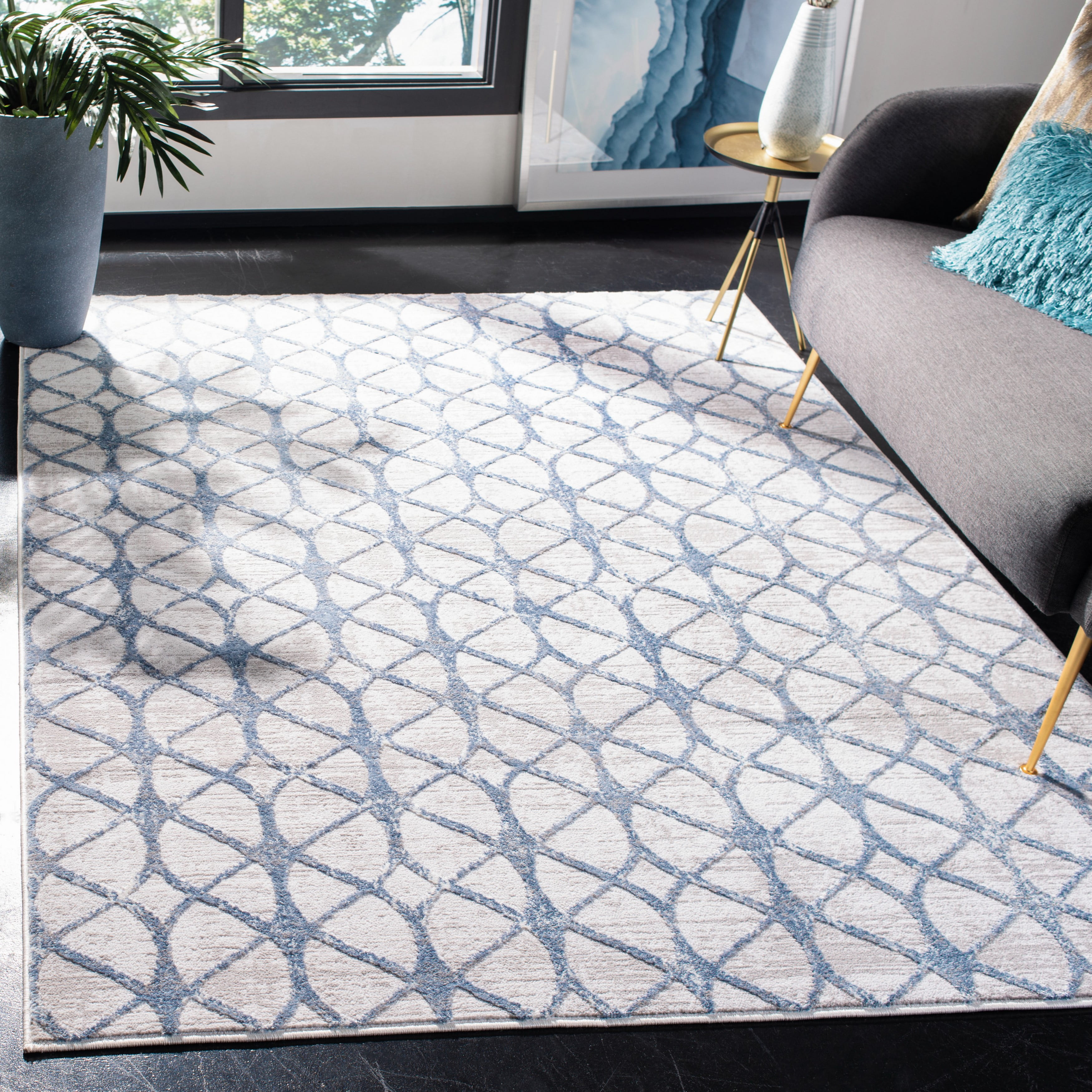 Amelia 4' x 6' Grey and Blue Geometric Synthetic Rug