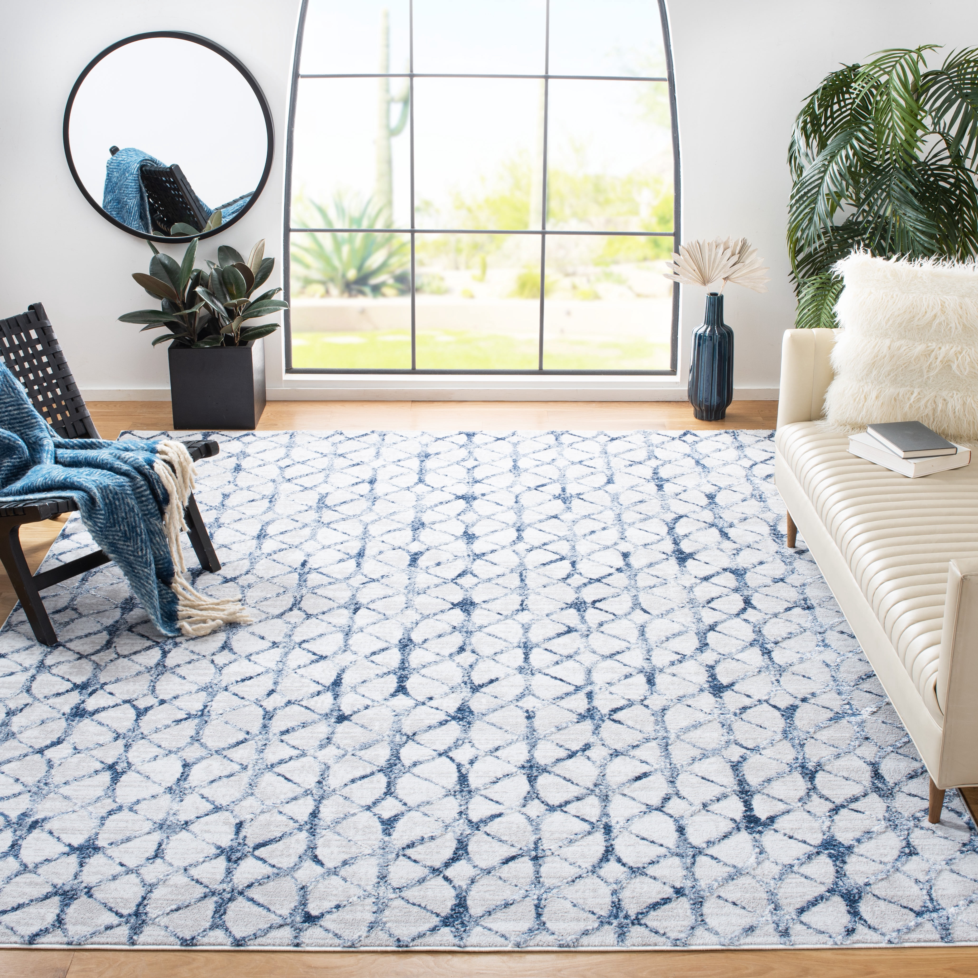 SAFAVIEH Amelia Floella Geometric Area Rug, Gray/Navy, 6'7" x 6'7" Square