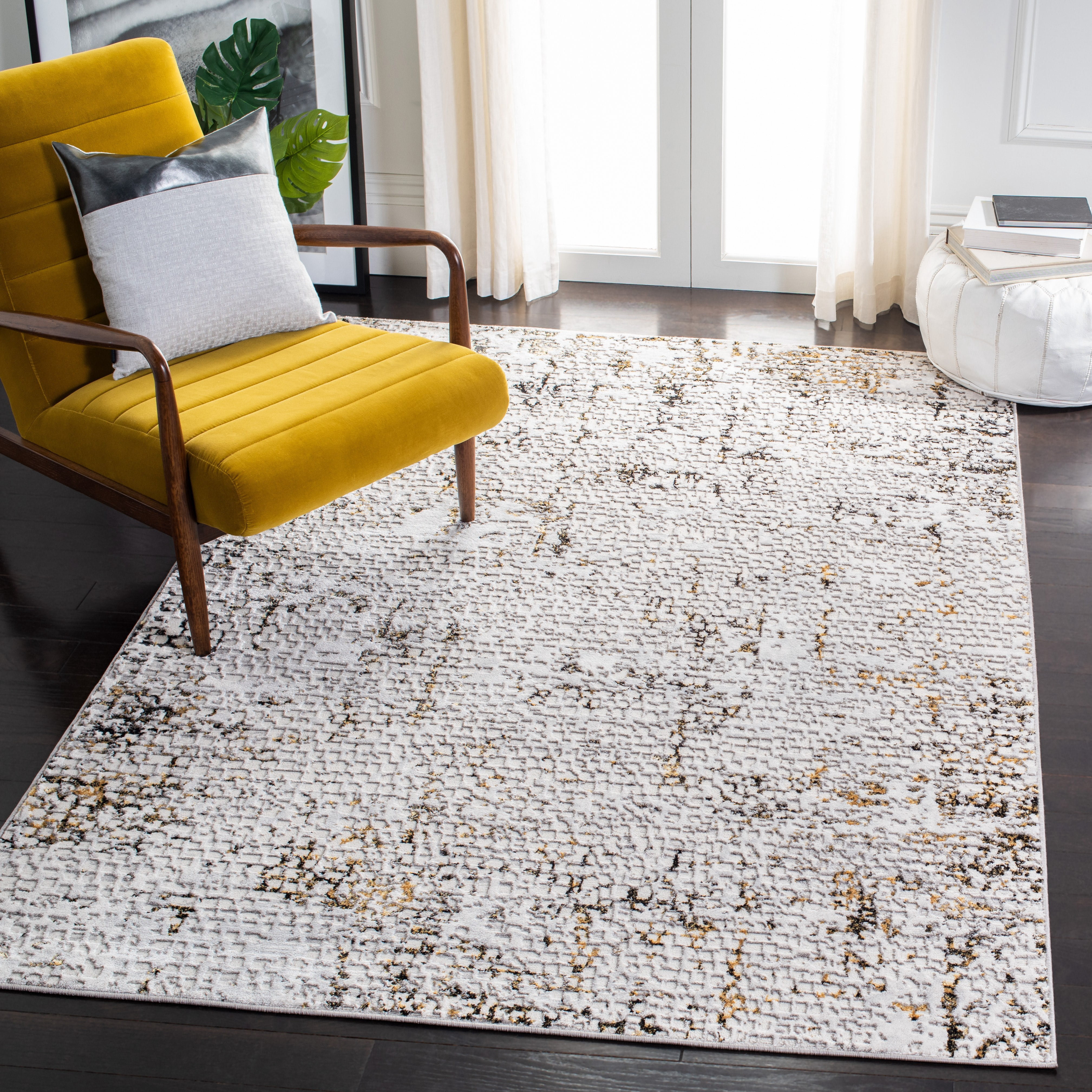 SAFAVIEH Amelia Jimmy Dot-Print Area Rug, Gray/Gold, 4'5" x 6'5"