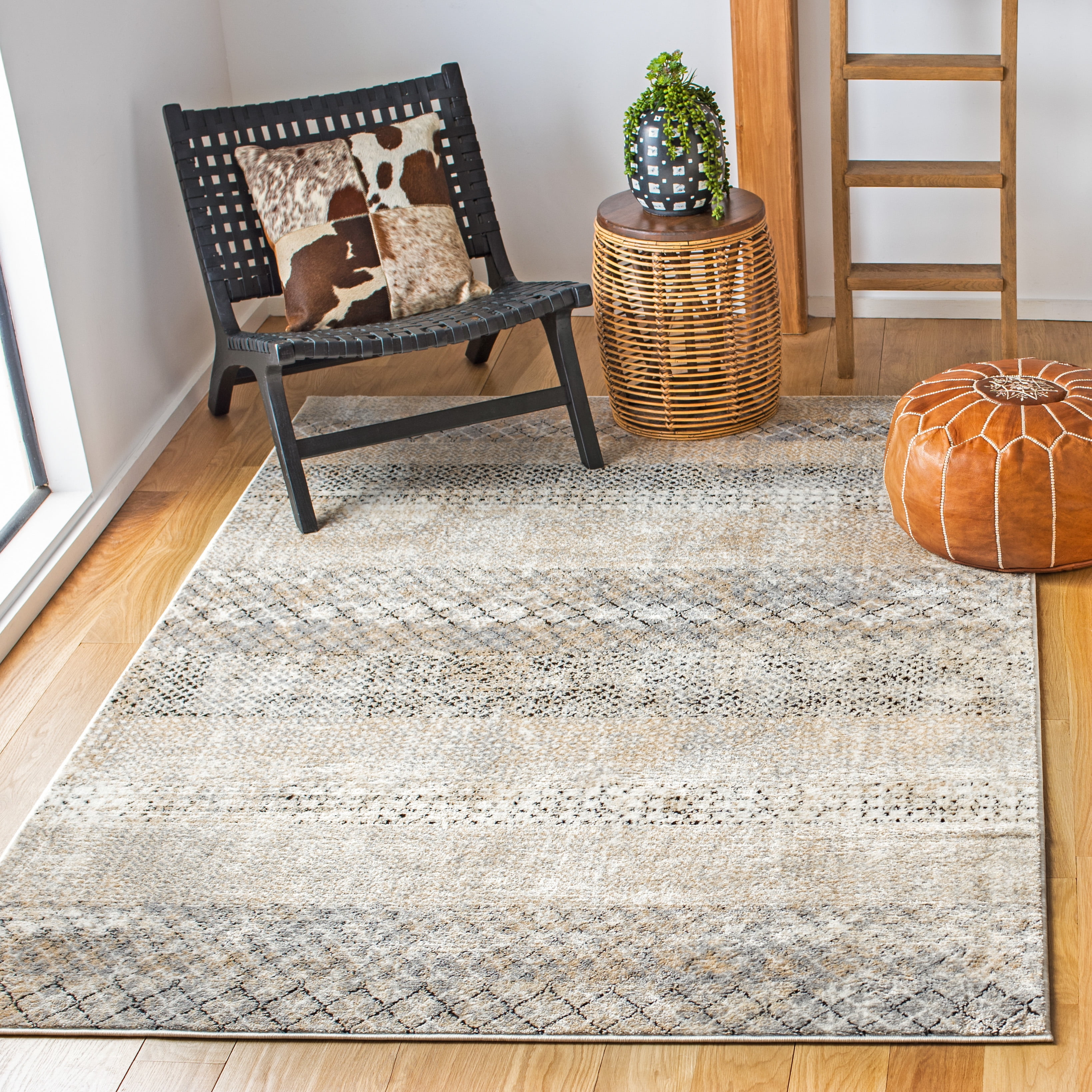 SAFAVIEH Amelia Manuel Geometric Area Rug, Gray/Gold, 5'3" x 7'6"