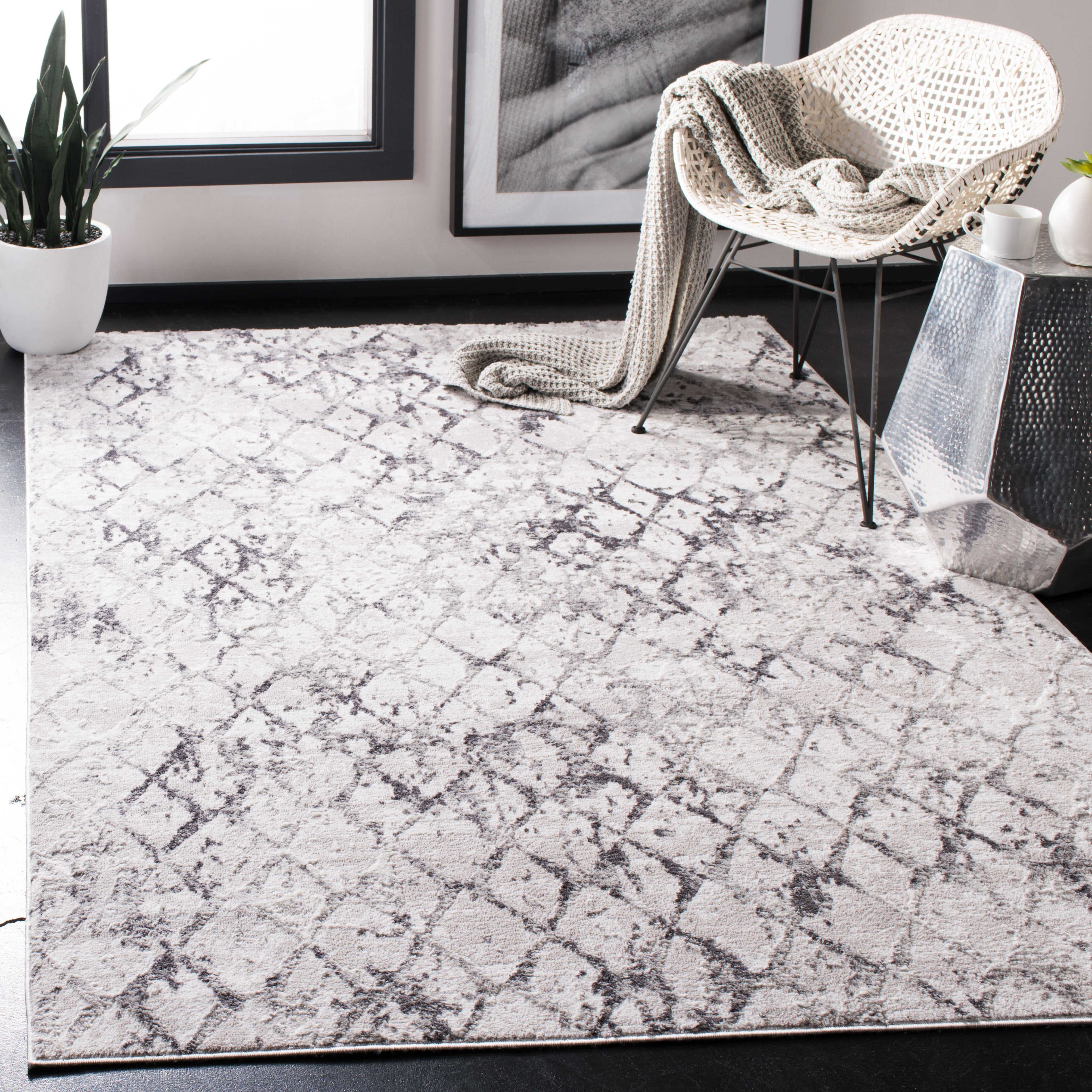 SAFAVIEH Amelia Roslyn Abstract Area Rug, Gray/Light Gray, 4' x 6'