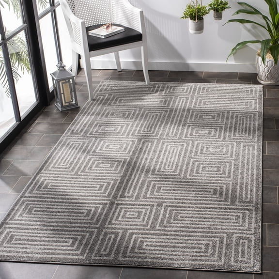 Safavieh Amherst Dawa Geometric Area Rug, Gray/Ivory, 4' x 6'