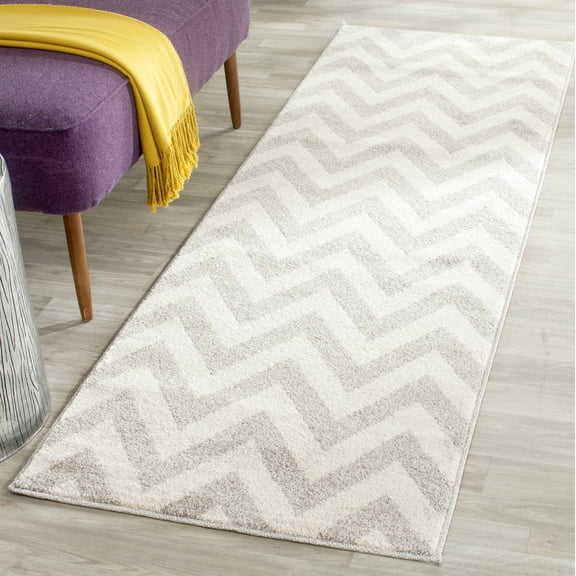 Safavieh Amherst Peronal Geometric Runner Rug, Light Gray/Beige, 2'3" x 9'