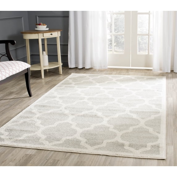 Safavieh Amherst Roderick Geometric Area Rug, Light Gray/Beige, 2'6" x 4'