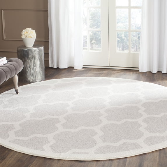 Safavieh Amherst Roderick Geometric Area Rug, Light Gray/Beige, 5' x 5' Round