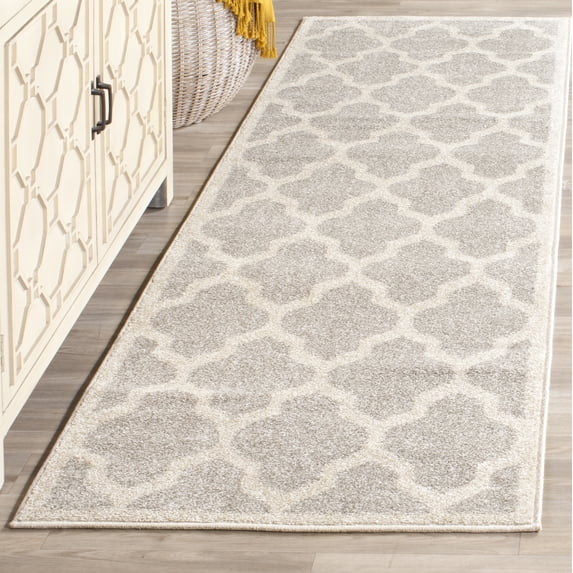 Safavieh Amherst Roderick Geometric Runner Rug, Light Gray/Beige, 2'3" x 7'