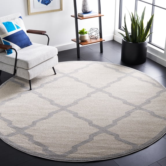Safavieh Amherst Sharalyn Geometric Area Rug, Beige/Light Gray, 5' x 5' Round