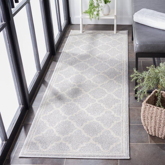 Safavieh Amherst Trina Geometric Runner Rug, Light Gray/Beige, 2'3" x 7'