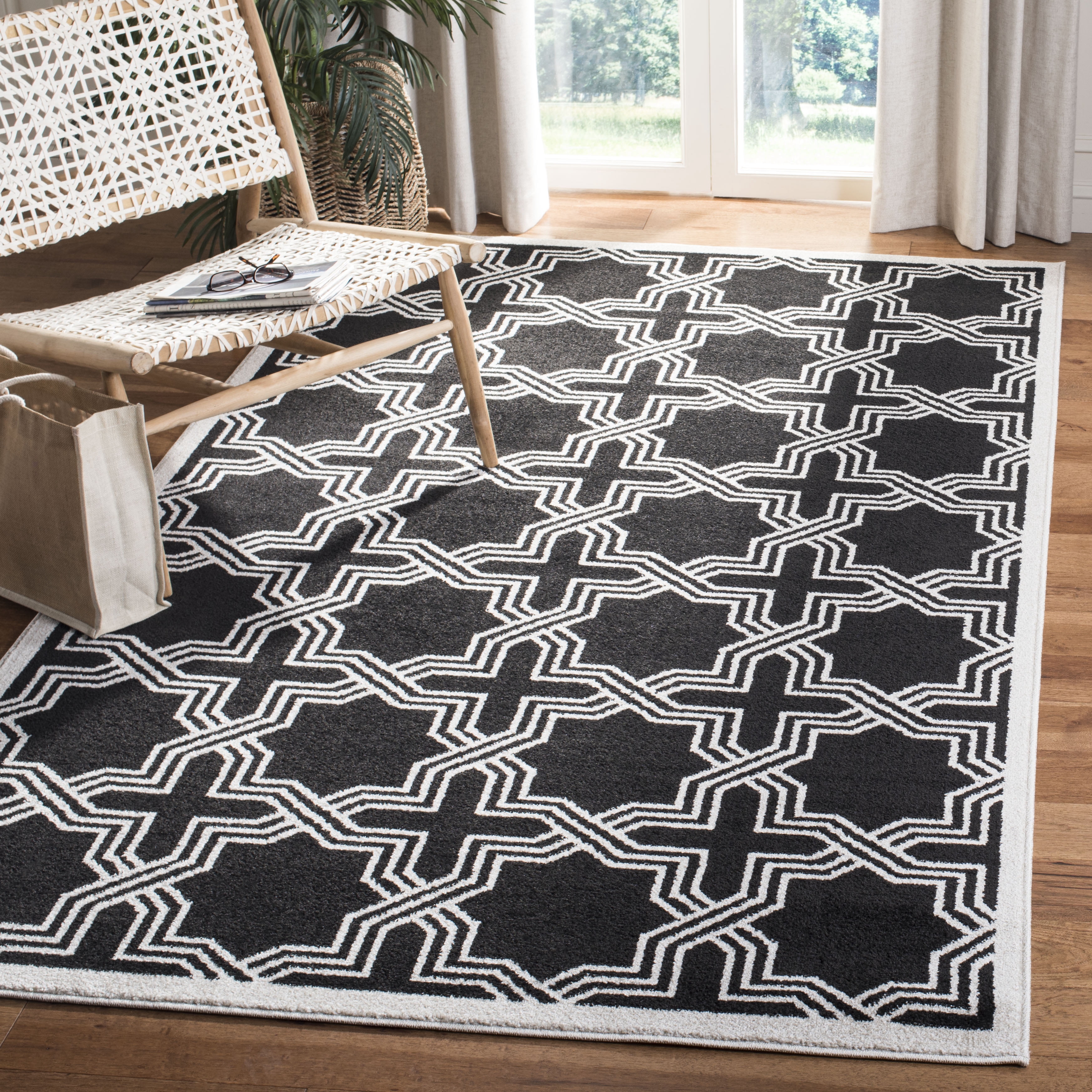 SAFAVIEH Amherst William Geometric Area Rug, Anthracite/Ivory, 3' x 5'
