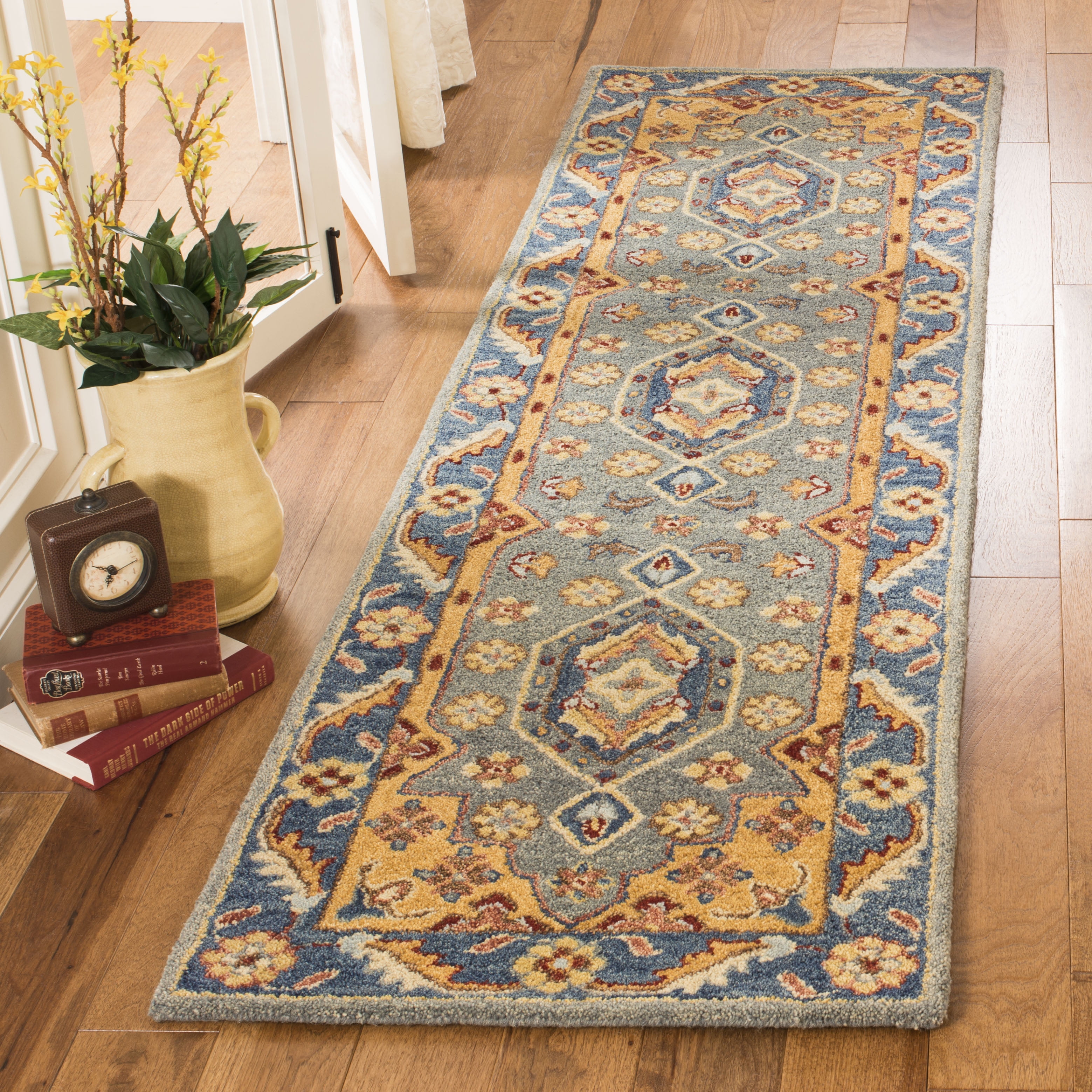 Traditional Handwoven Round Rug Carpet Premium Wool Rug 100