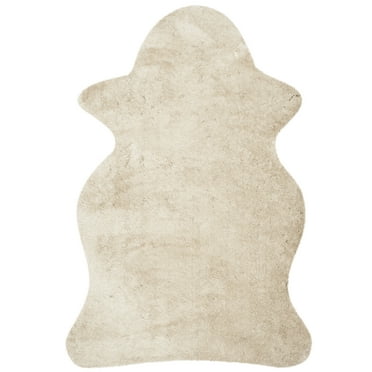 SAFAVIEH Arctic Giselle Solid Polyester Shag Area Rug, Light Beige, 2'6" x 4' Scalloped
