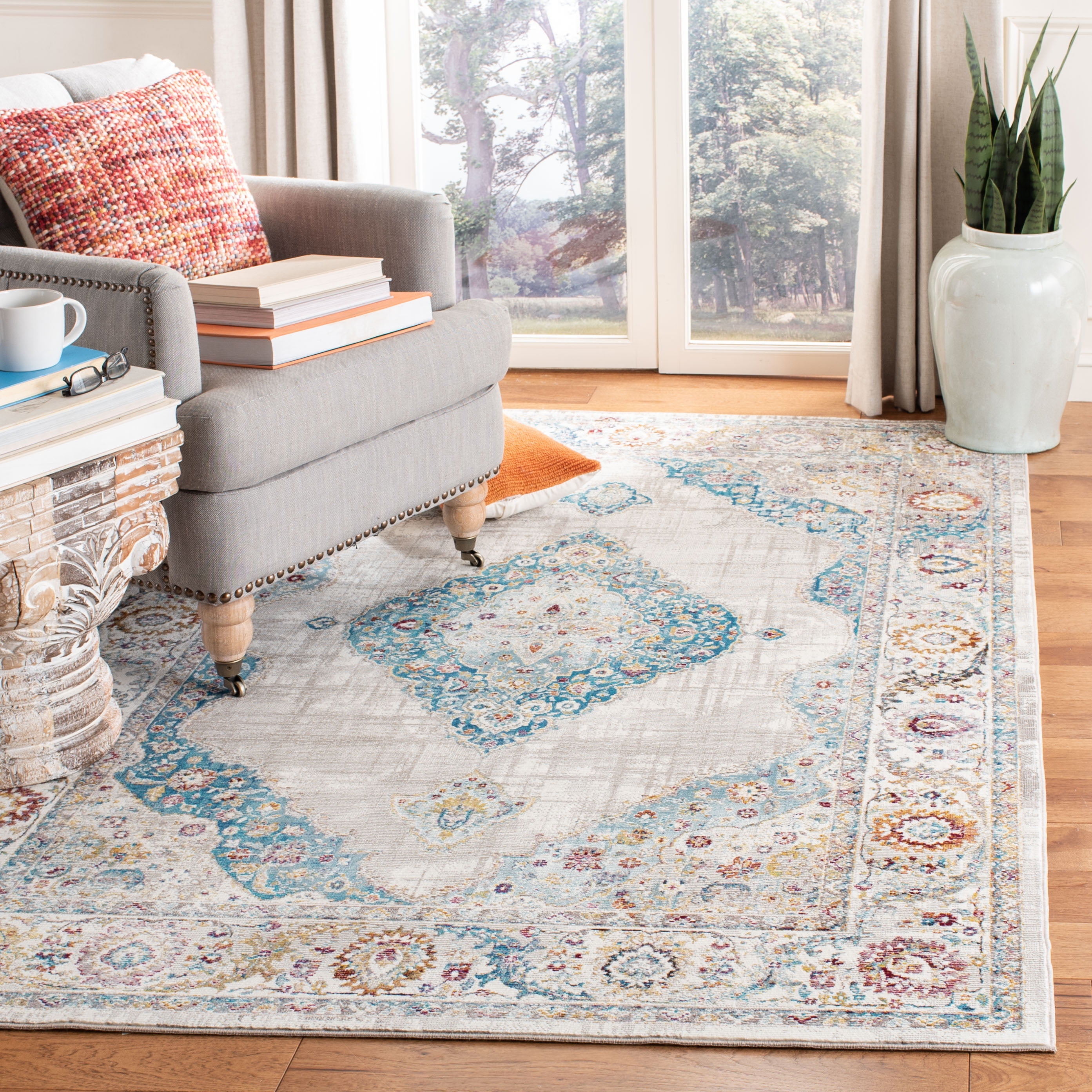 Aria Blue and Ivory 4' x 6' Synthetic Reversible Area Rug