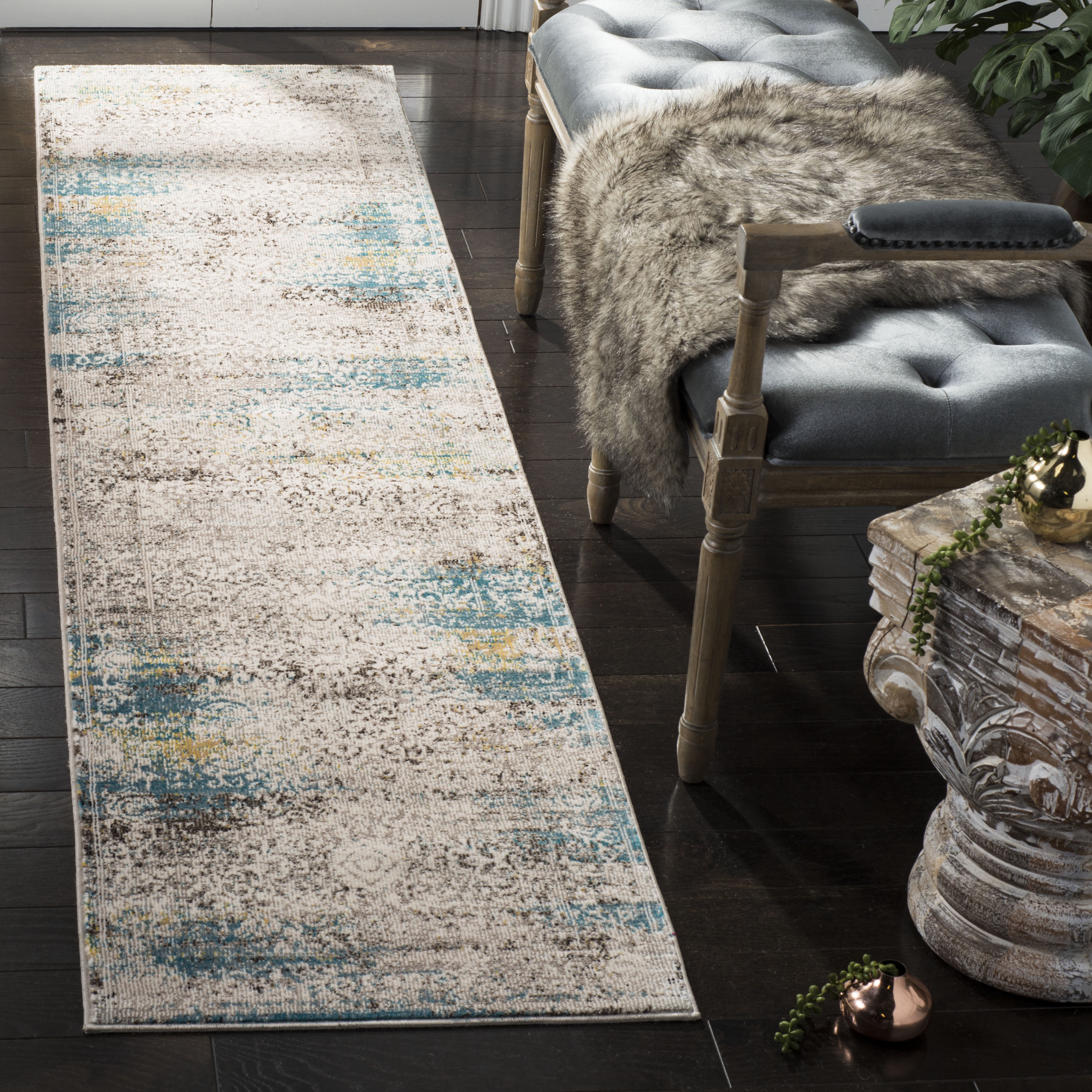 SAFAVIEH Aria Rubye Geometric Runner Rug, Cream/Blue, 2' x 8' - Walmart.com