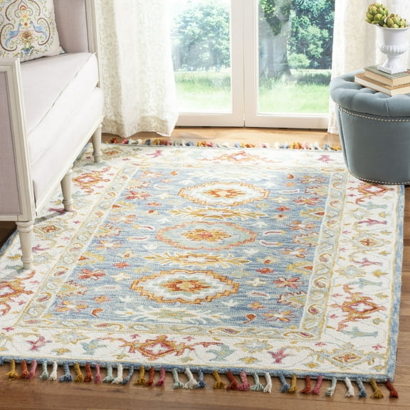 SAFAVIEH Aspen Ronnette Floral Wool Area Rug, Blue/Ivory, 5' x 8'