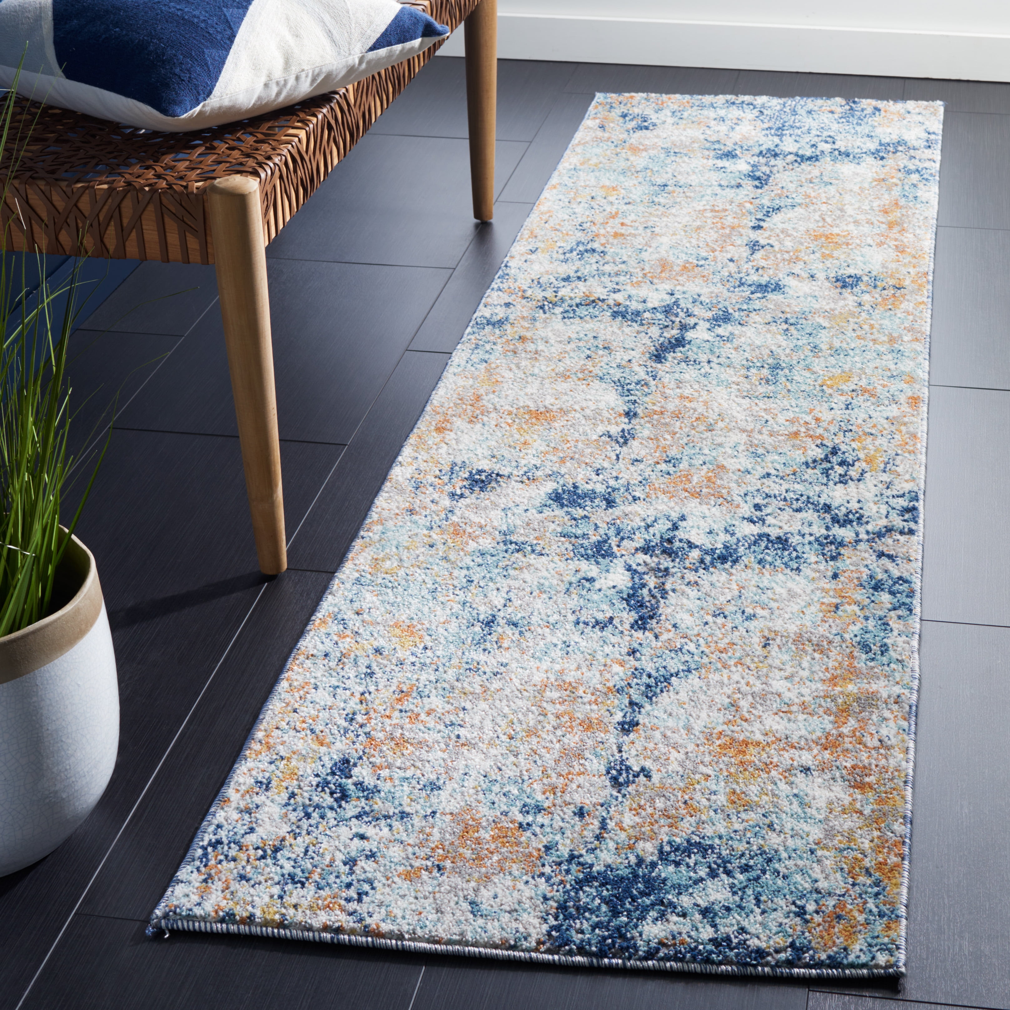 SAFAVIEH Aston Calanthia Abstract Runner Rug, Navy/Gold, 2' x 8'